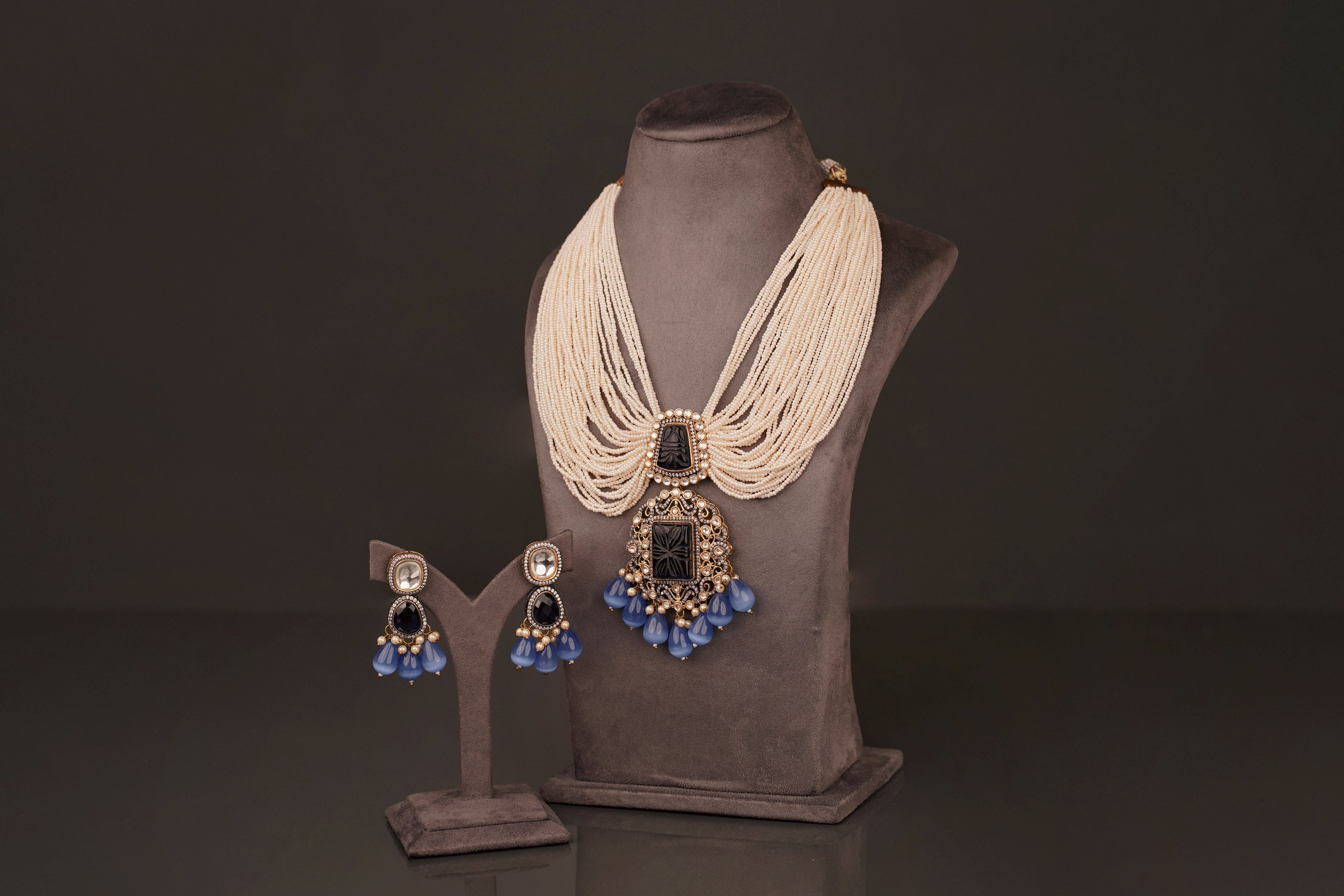 Neck Piece