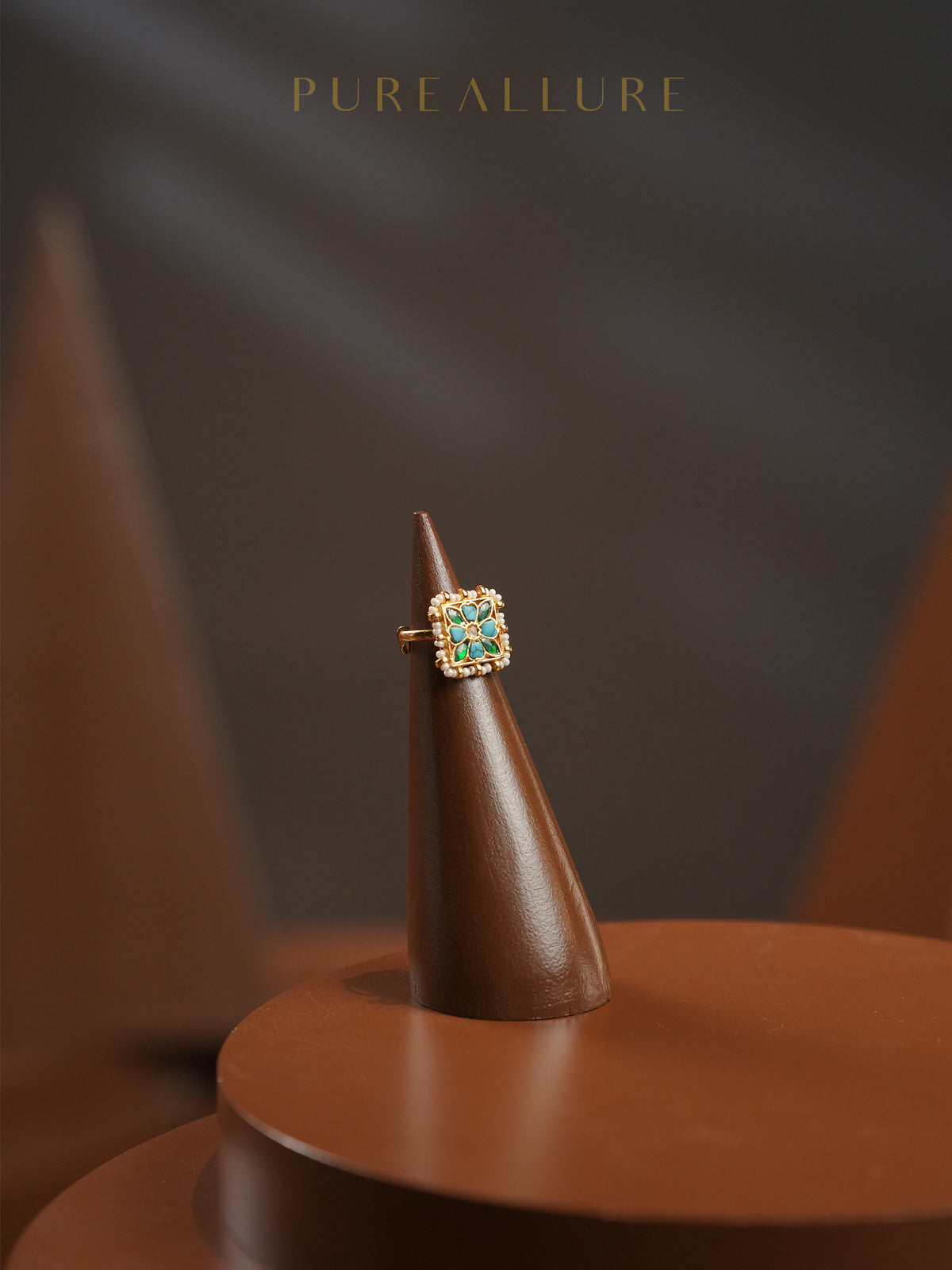 Nove Ring (KR164)