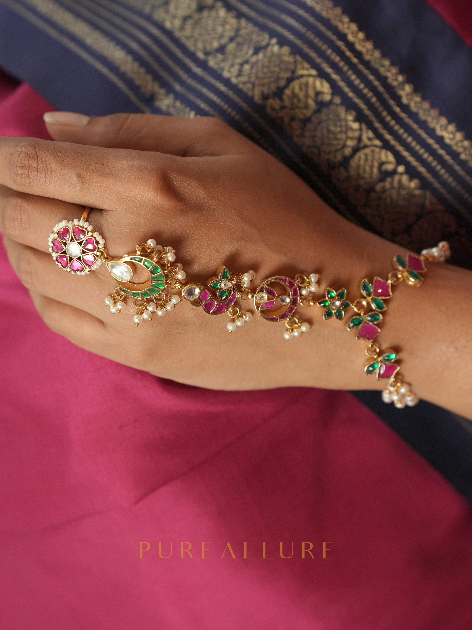 Sreena Haathphool (HP10)