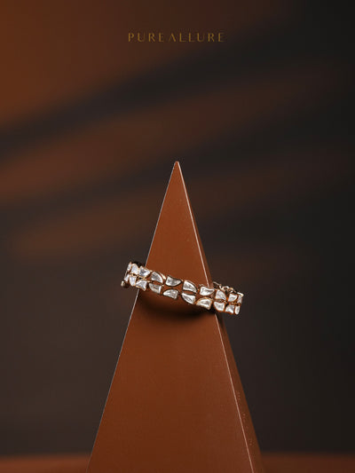 Meher Bangle (B226)