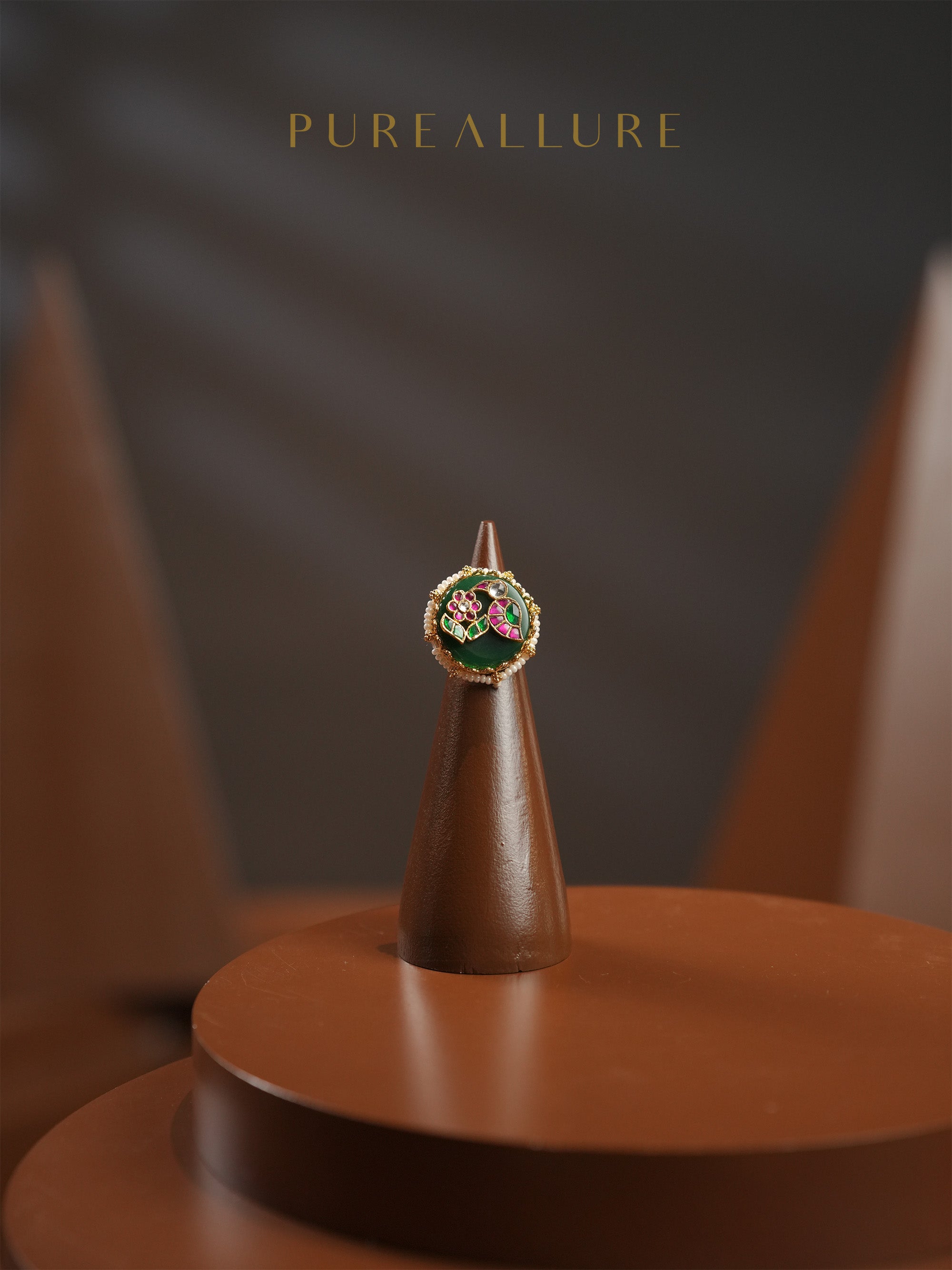 Kasturi Ring (KR135)