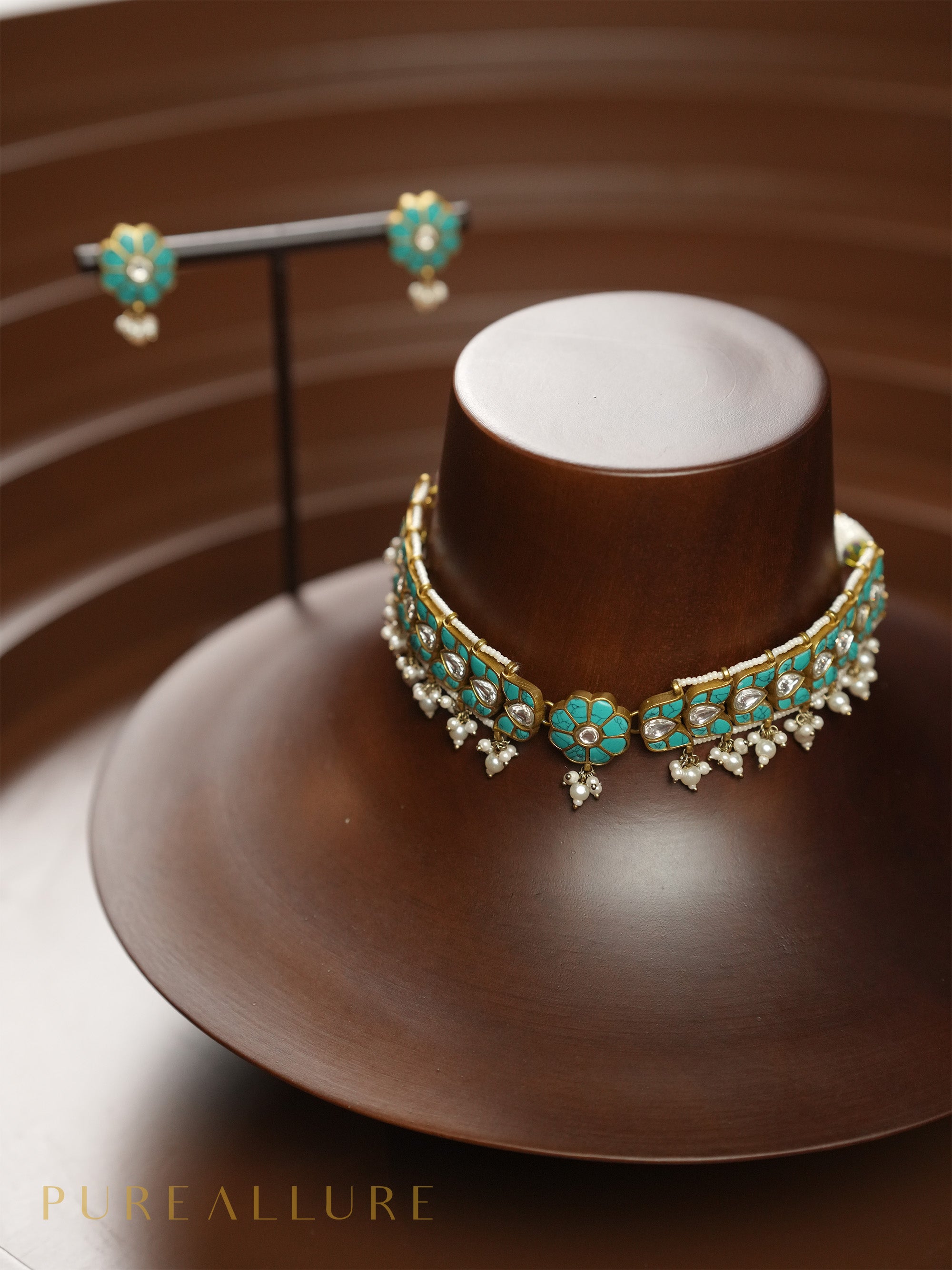 Charvi Choker (KC193)