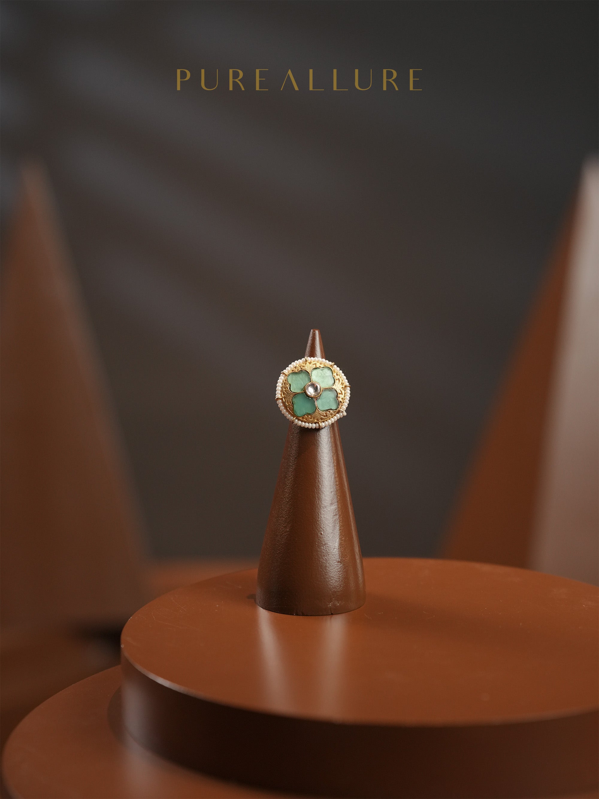 Saniyah Ring (KR145)