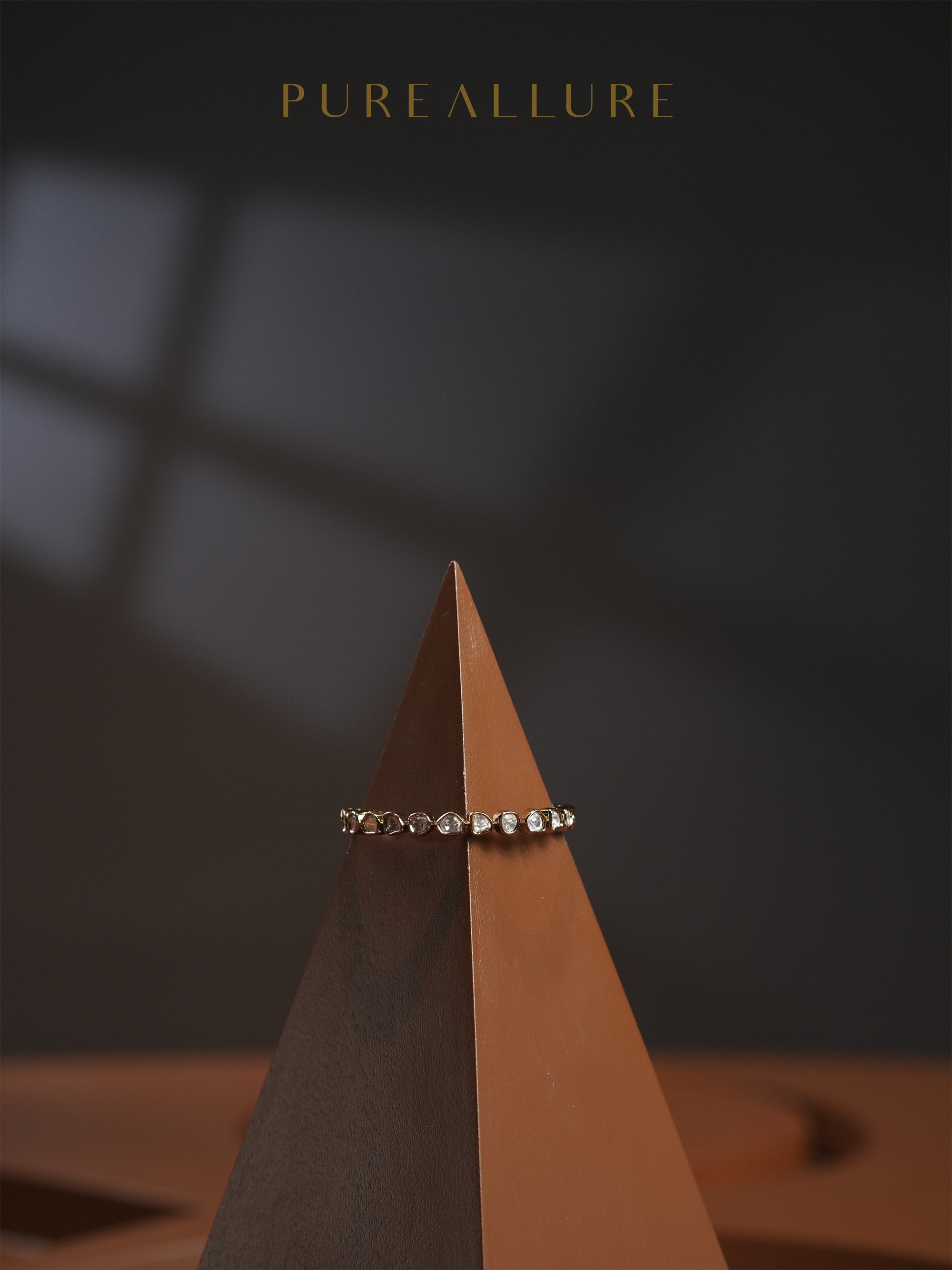 Bhavya  Bangle (B136)