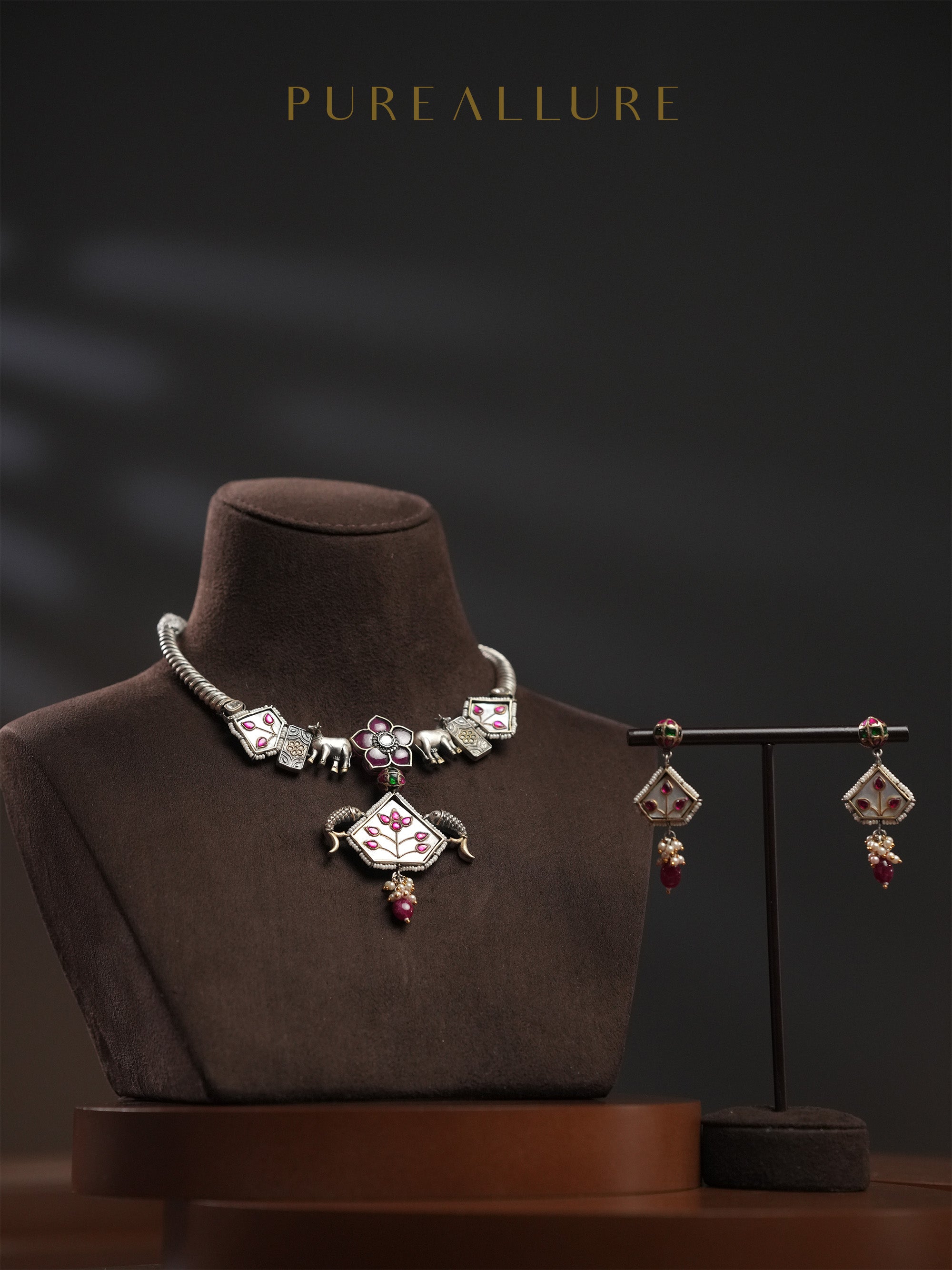 Badra  Necklace (KN86)
