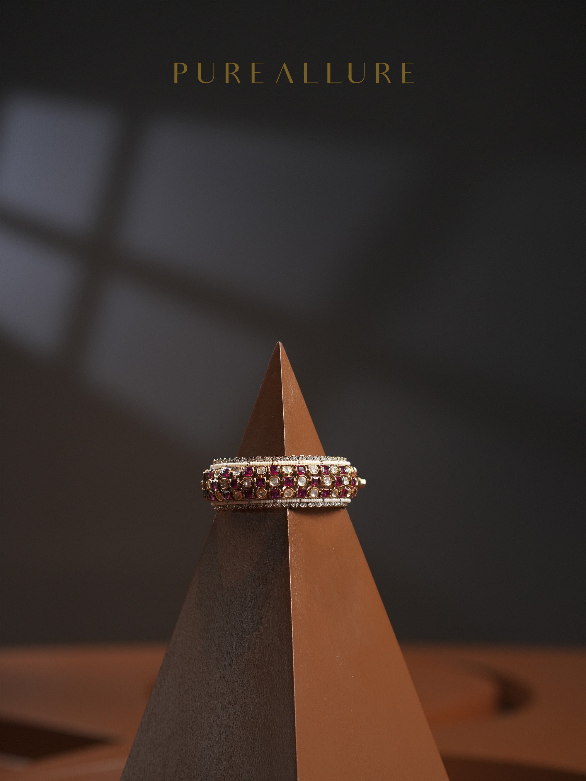 Devyani Bangle (B189)