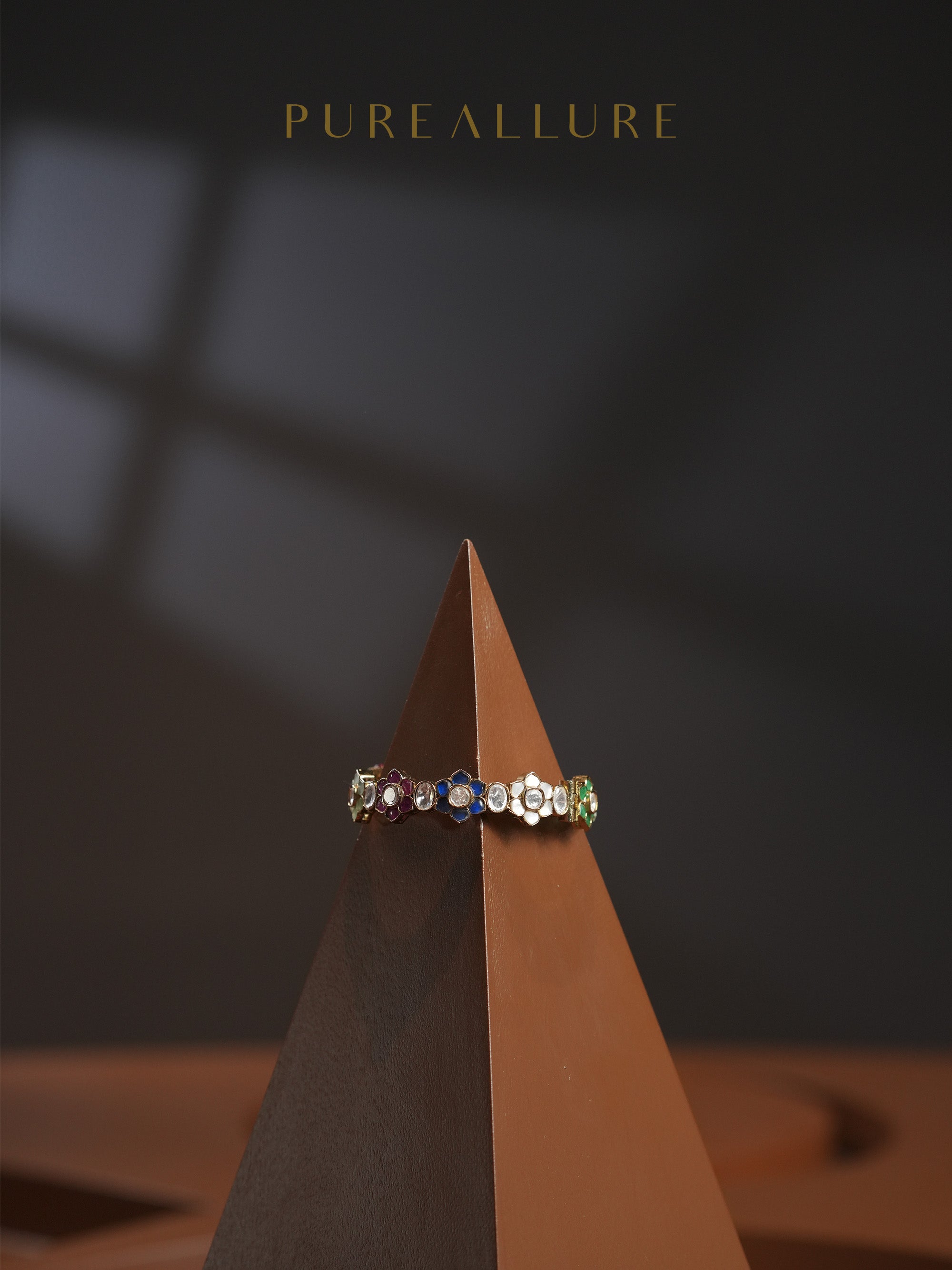 Anvika Bangle (B200)