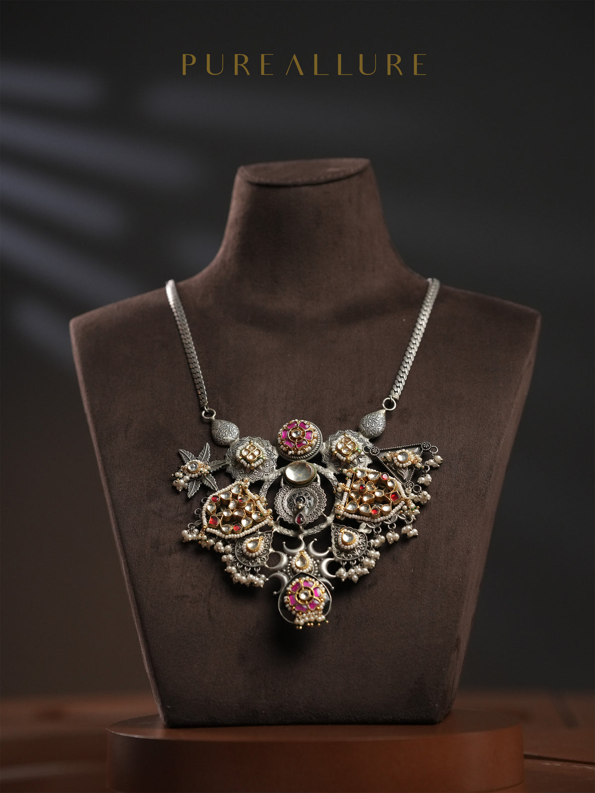 Anandha  Longchain (KL33)