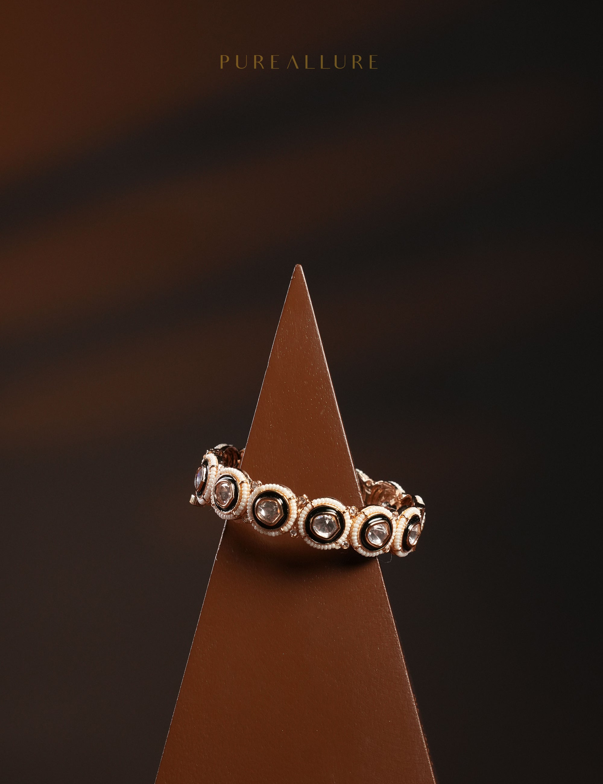 Charmitha Bangle (B230)