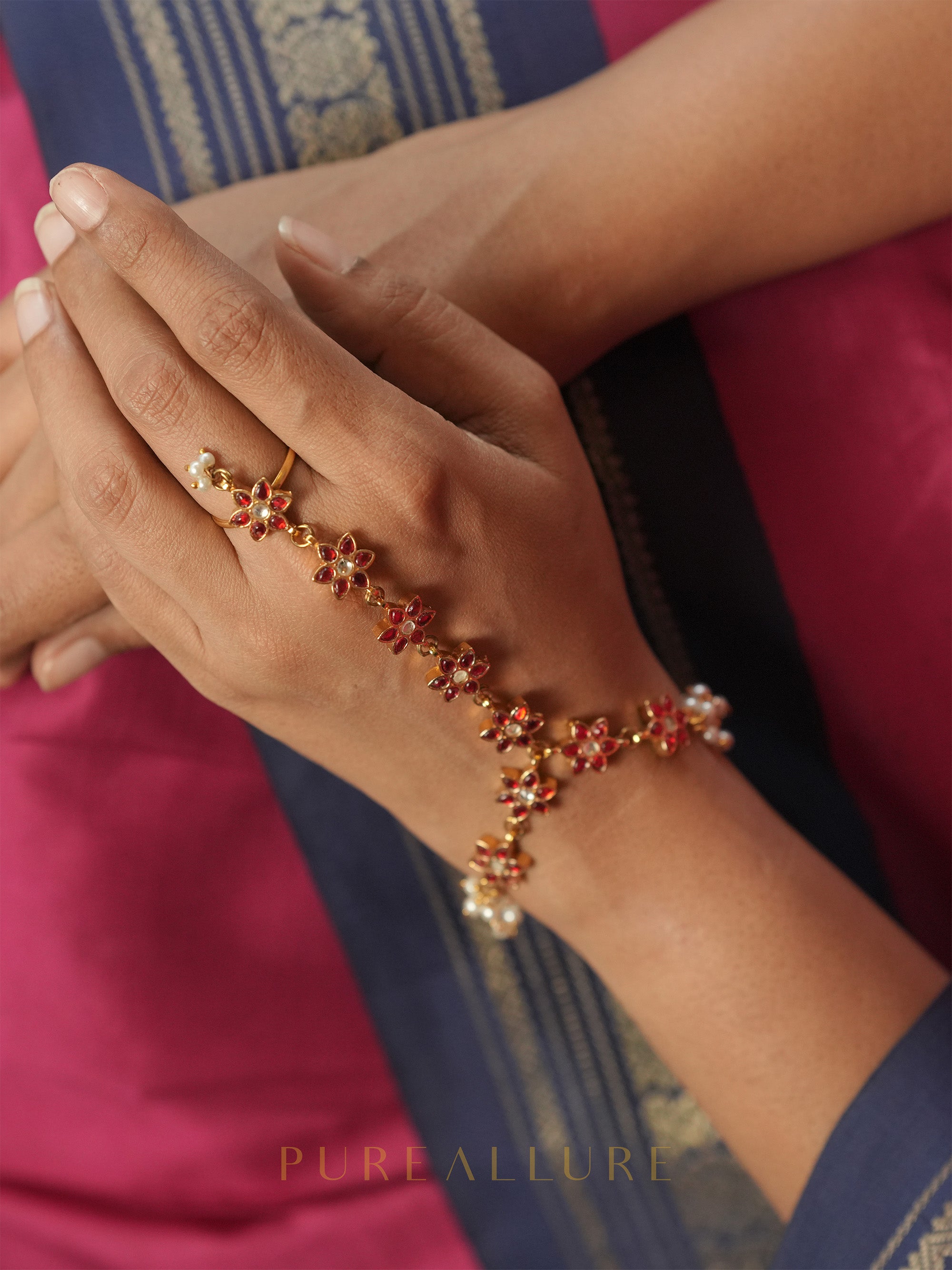 Rakhi Haathphool (HP15)