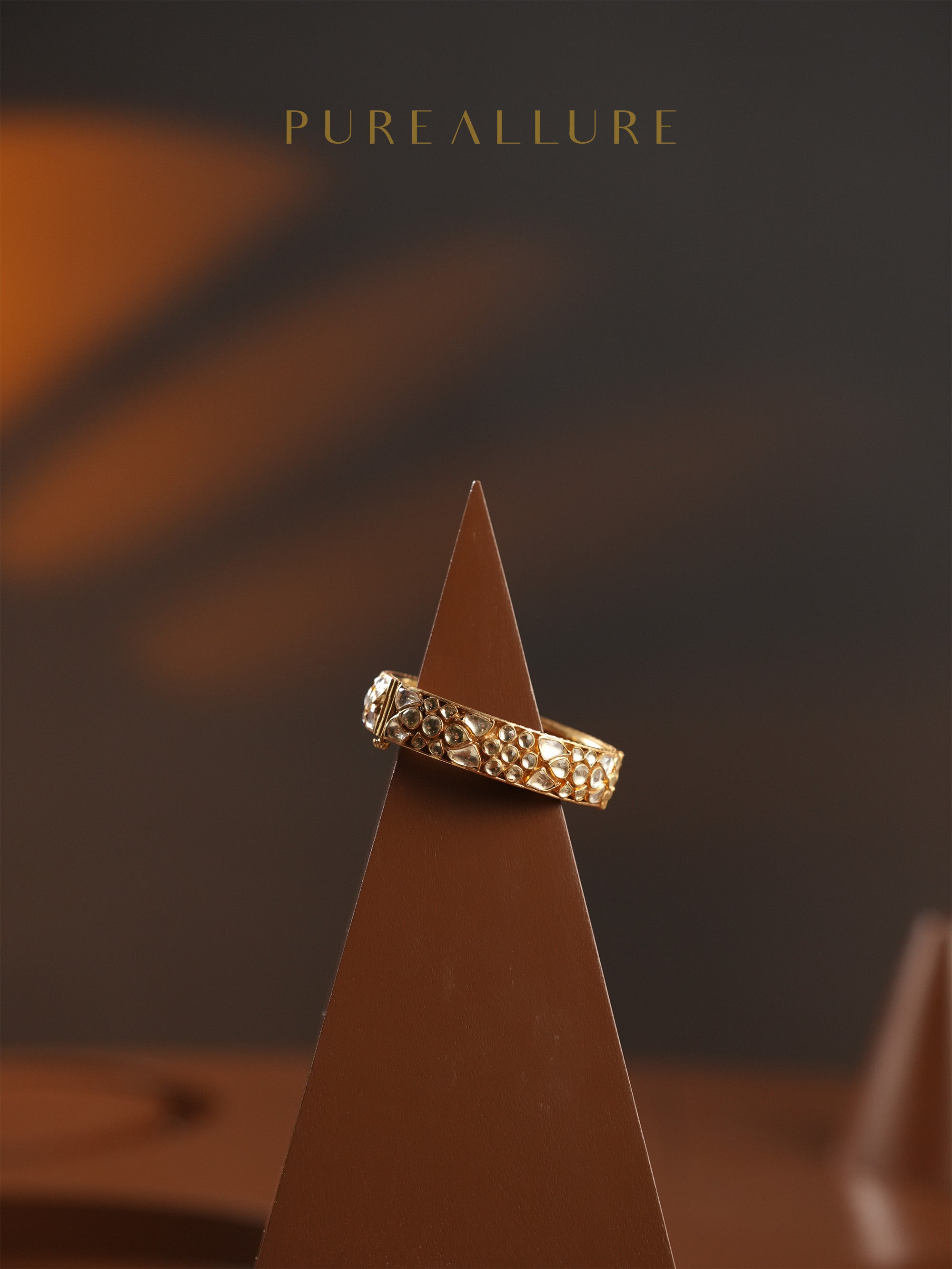 Varna Bangle (B196)