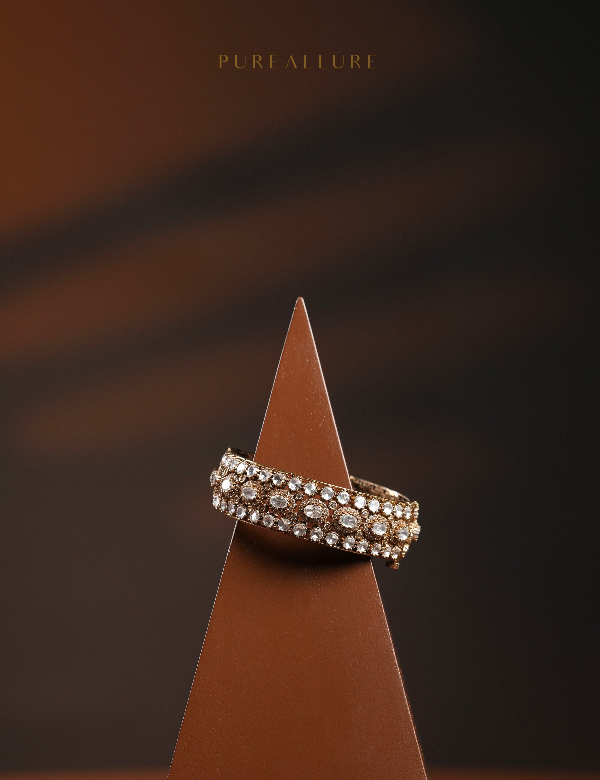 Avani Bangle (B180)