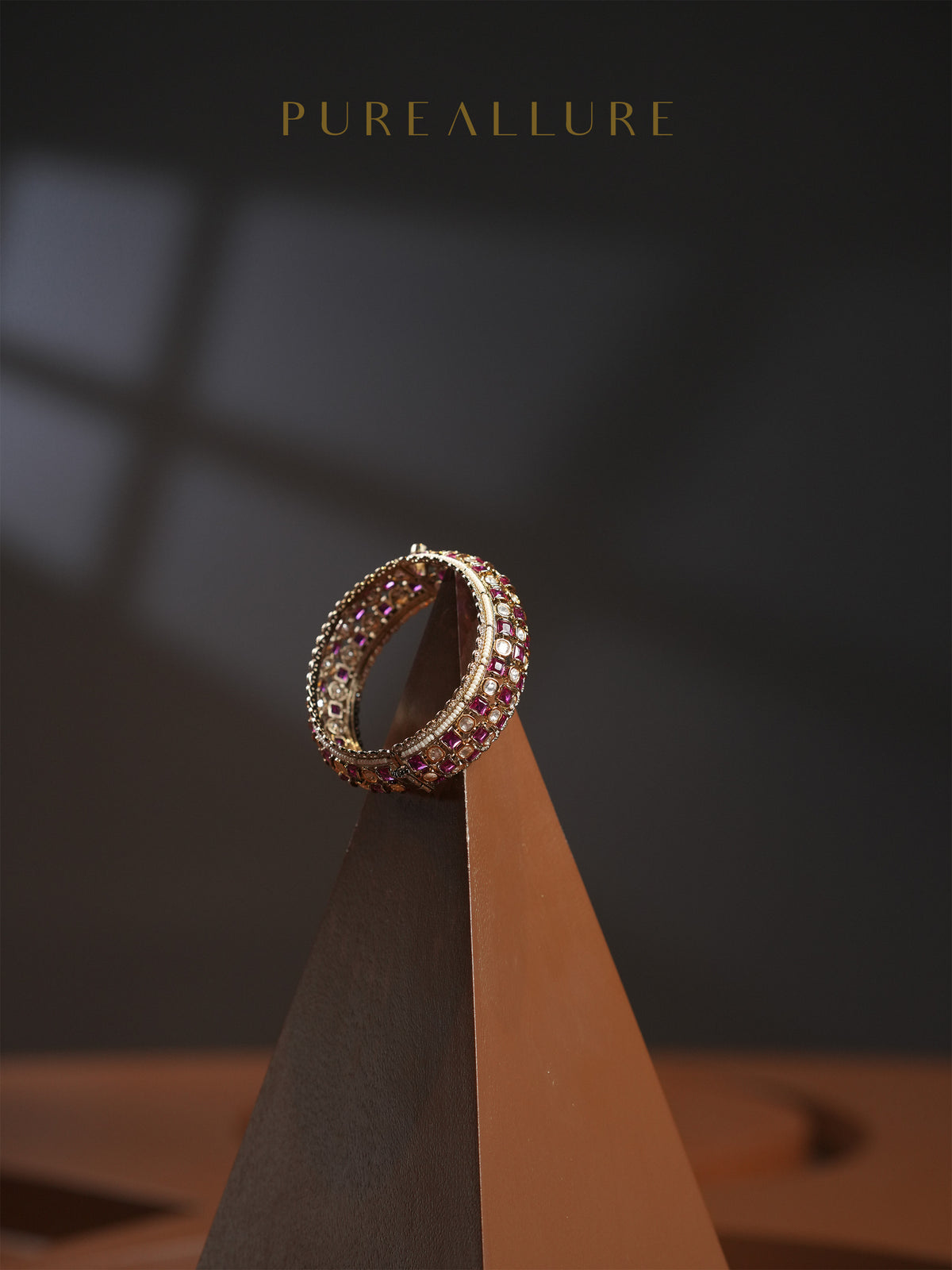 Devyani Bangle (B189)