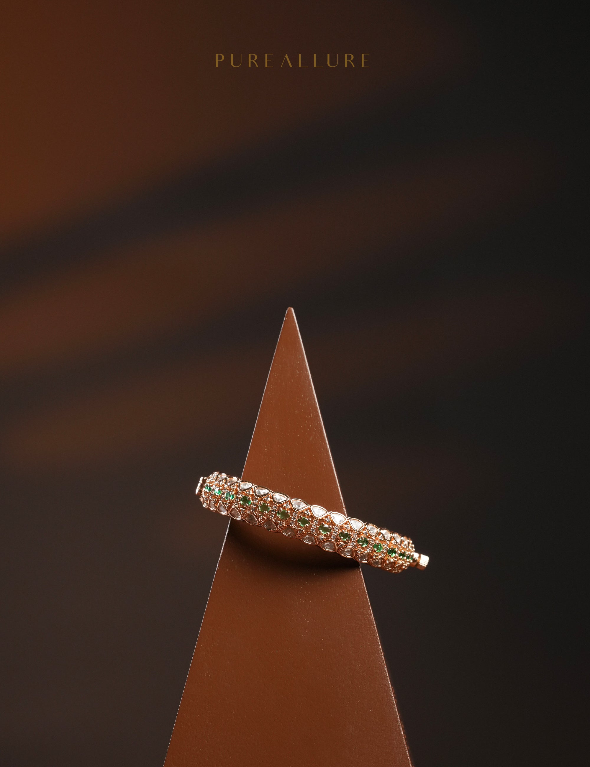 Ishani Bangle (B232)