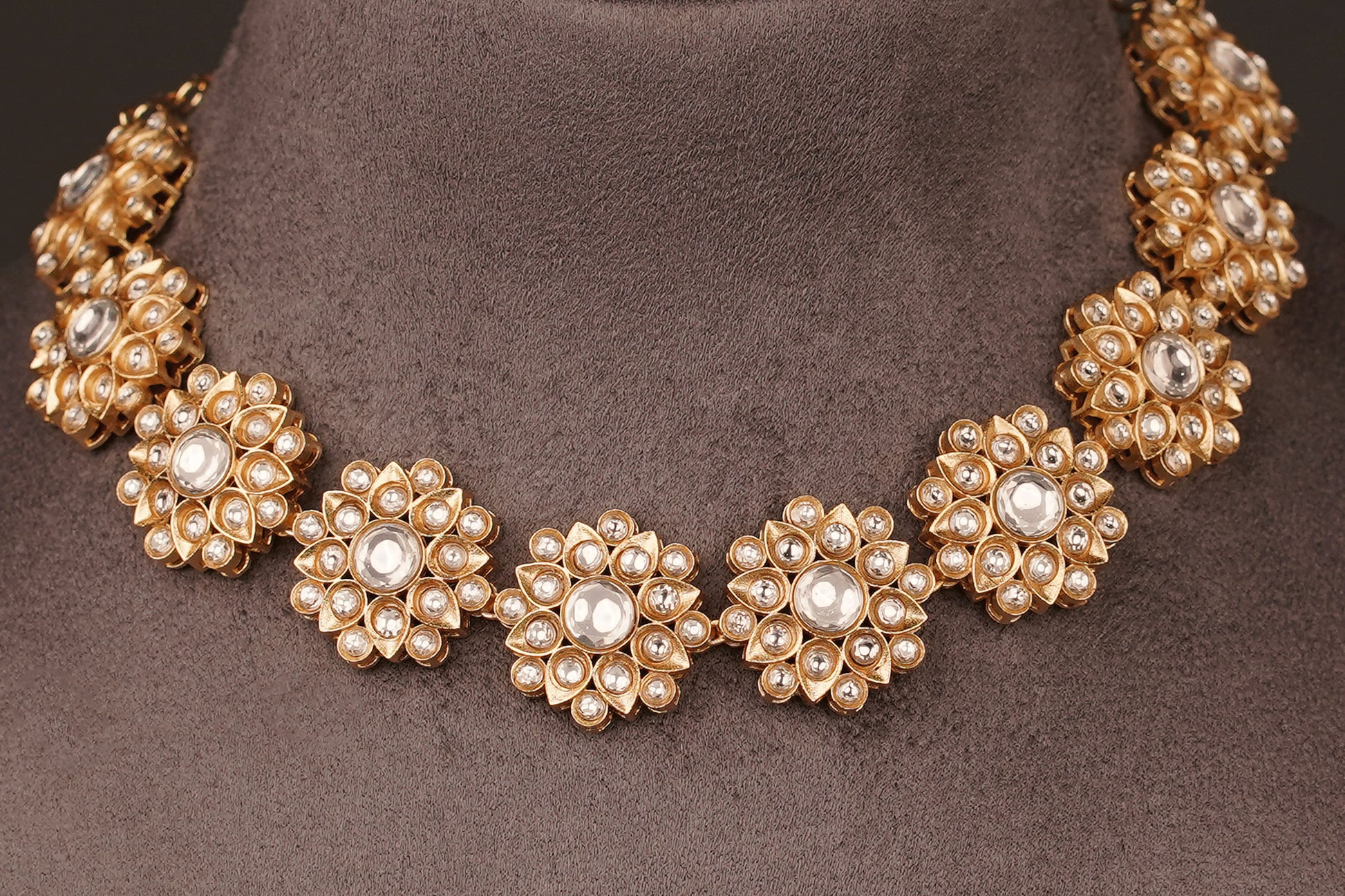Punita Floral Necklaceset(KN124) - Pure Allure