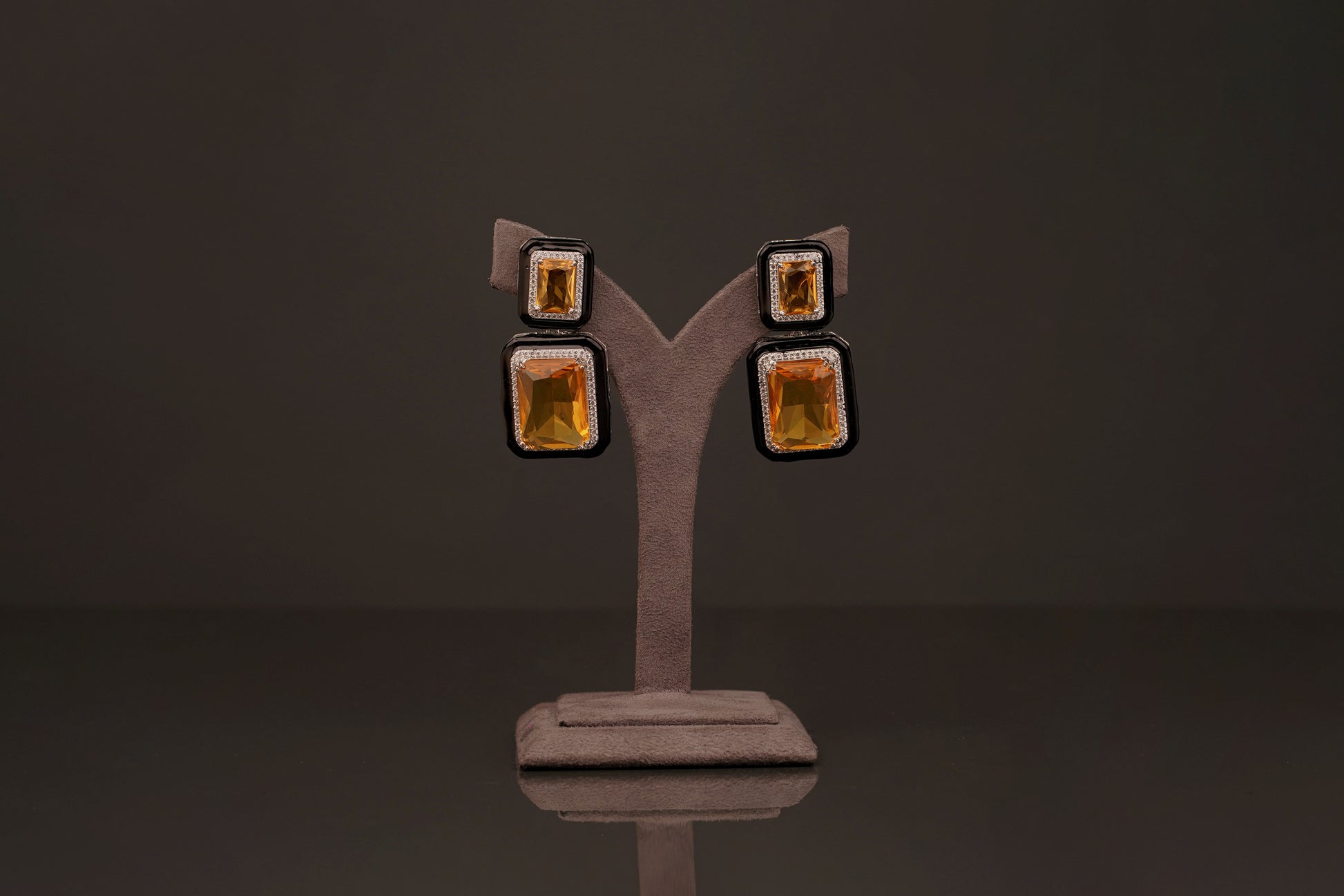Kisha Earring(E48) - Pure Allure