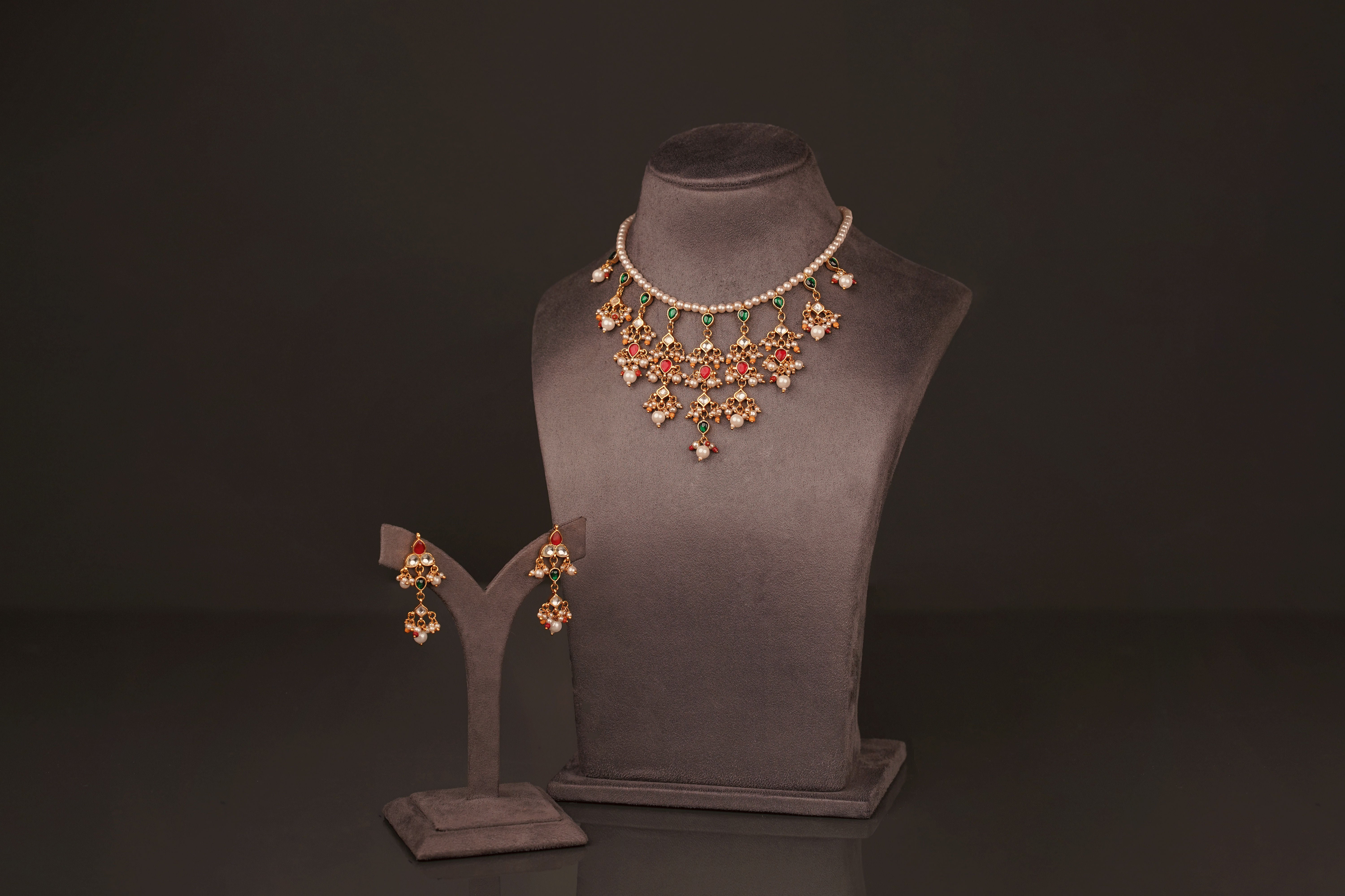 Aastha Necklaceset(KN95) - Pure Allure