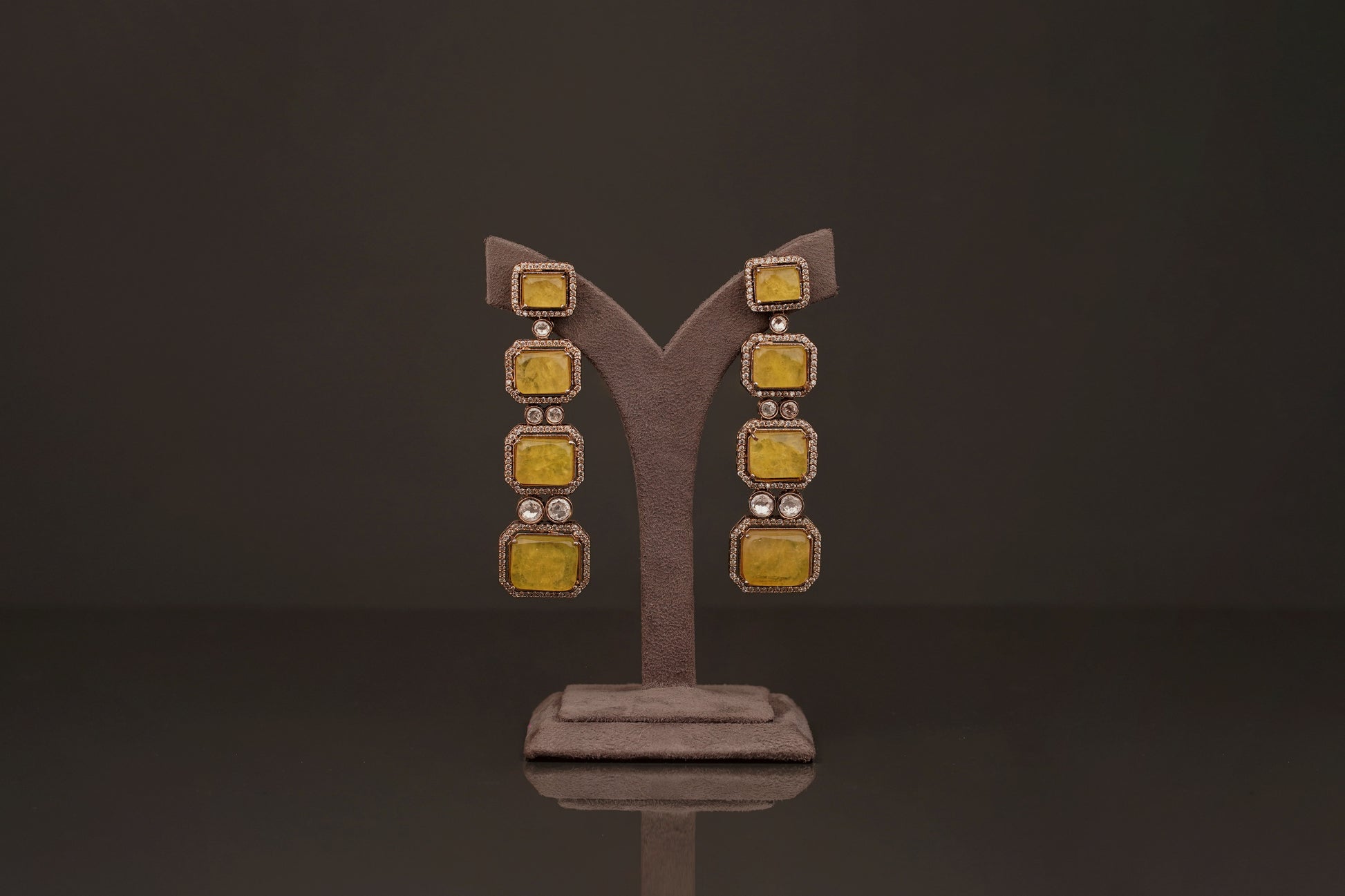 Phoebe Earring(E41) - Pure Allure