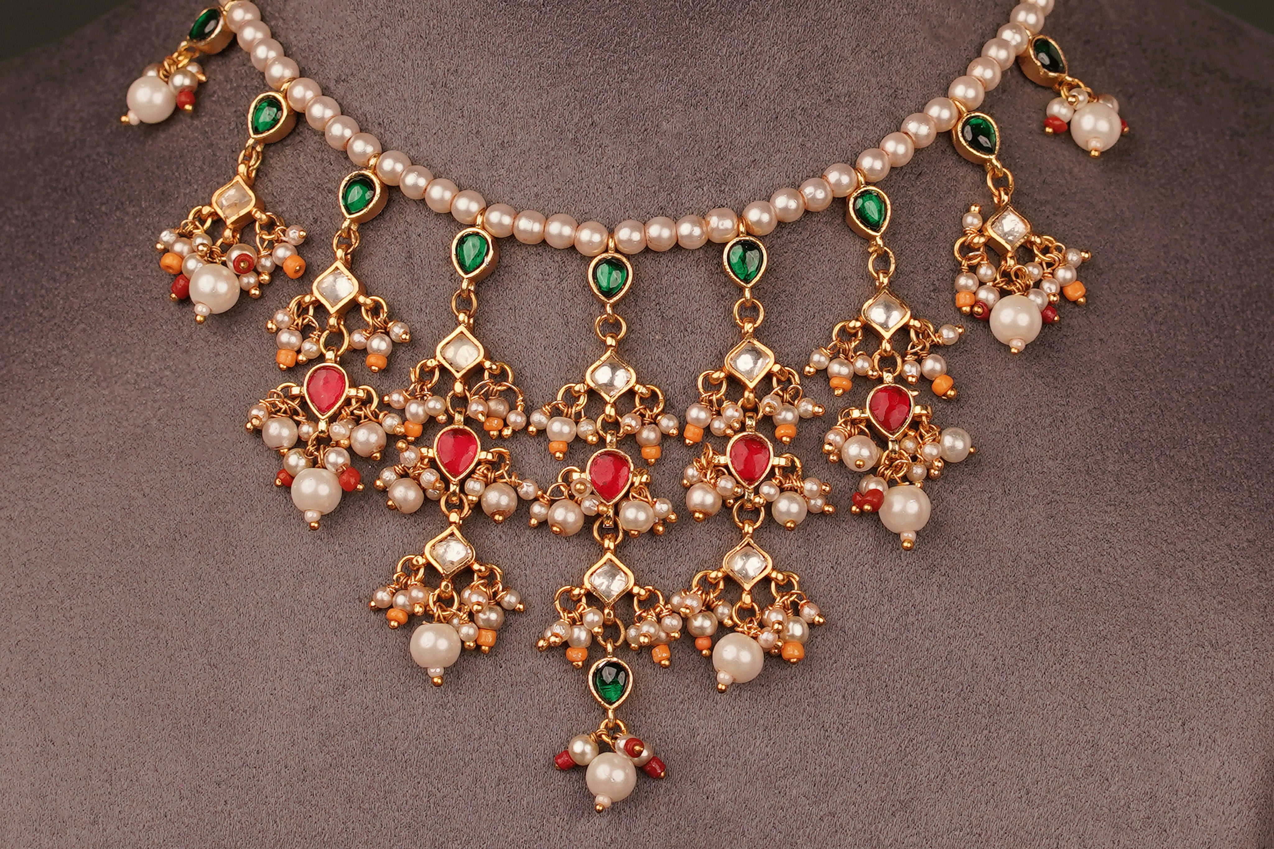 Aastha Necklaceset(KN95) - Pure Allure