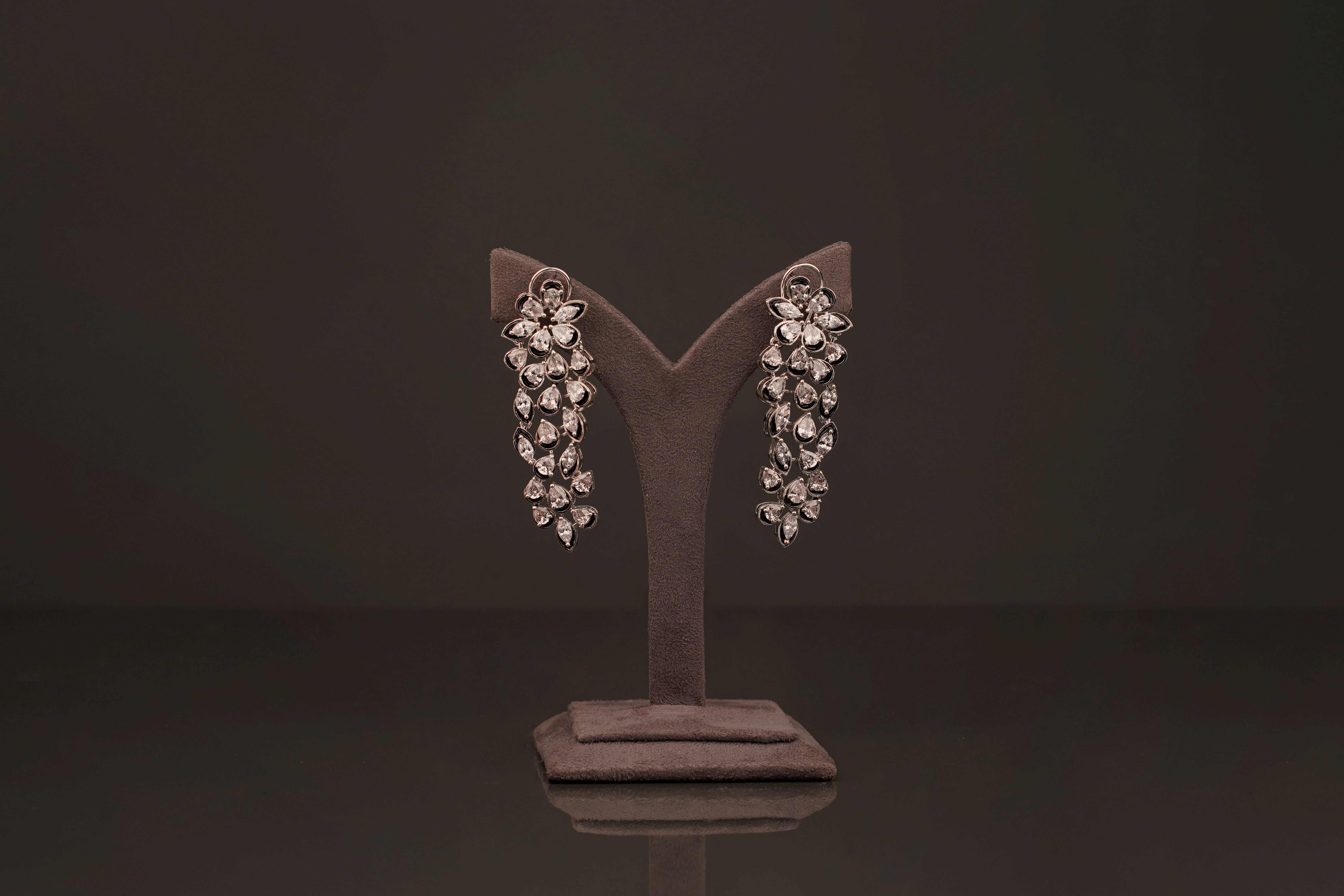 Amelia earring(E156) - Pure Allure