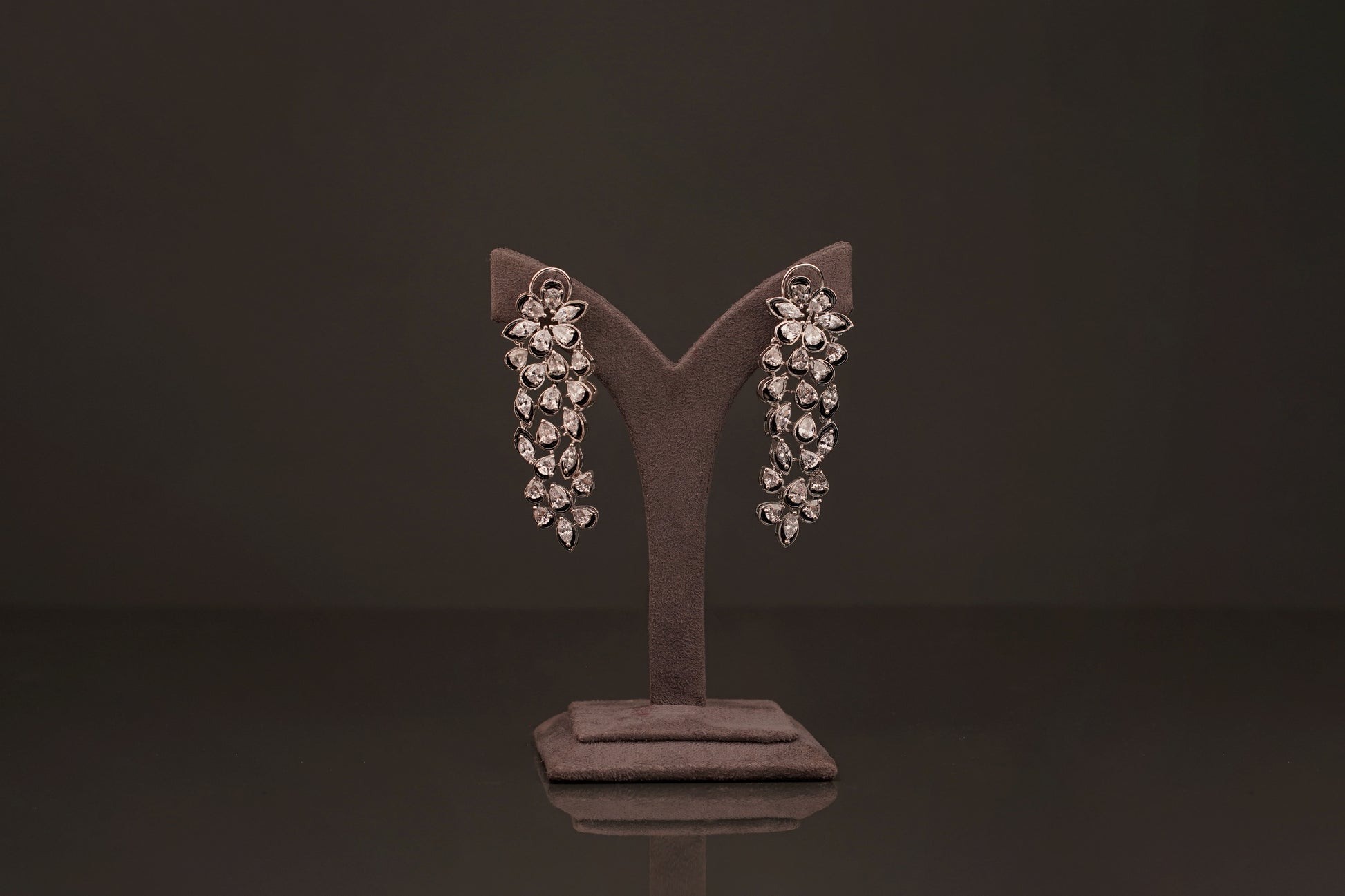 Amelia earring(E156) - Pure Allure