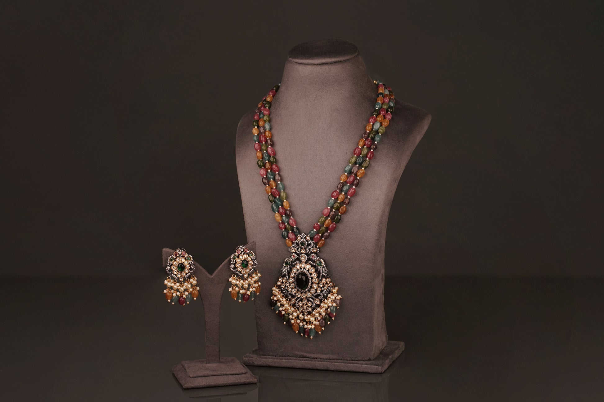 Akriti statement Set(KL02) - Pure Allure