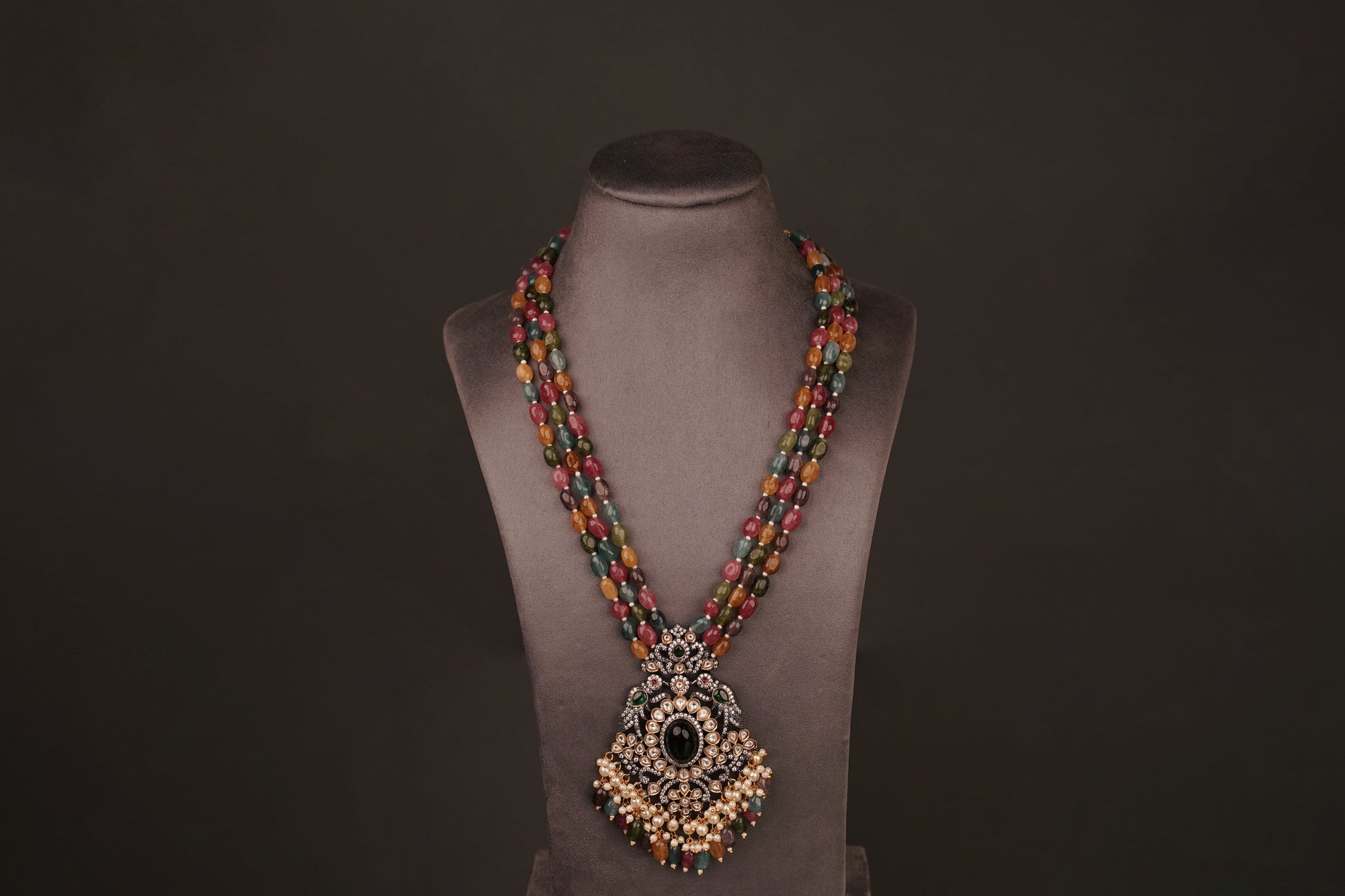 Akriti statement Set(KL02) - Pure Allure