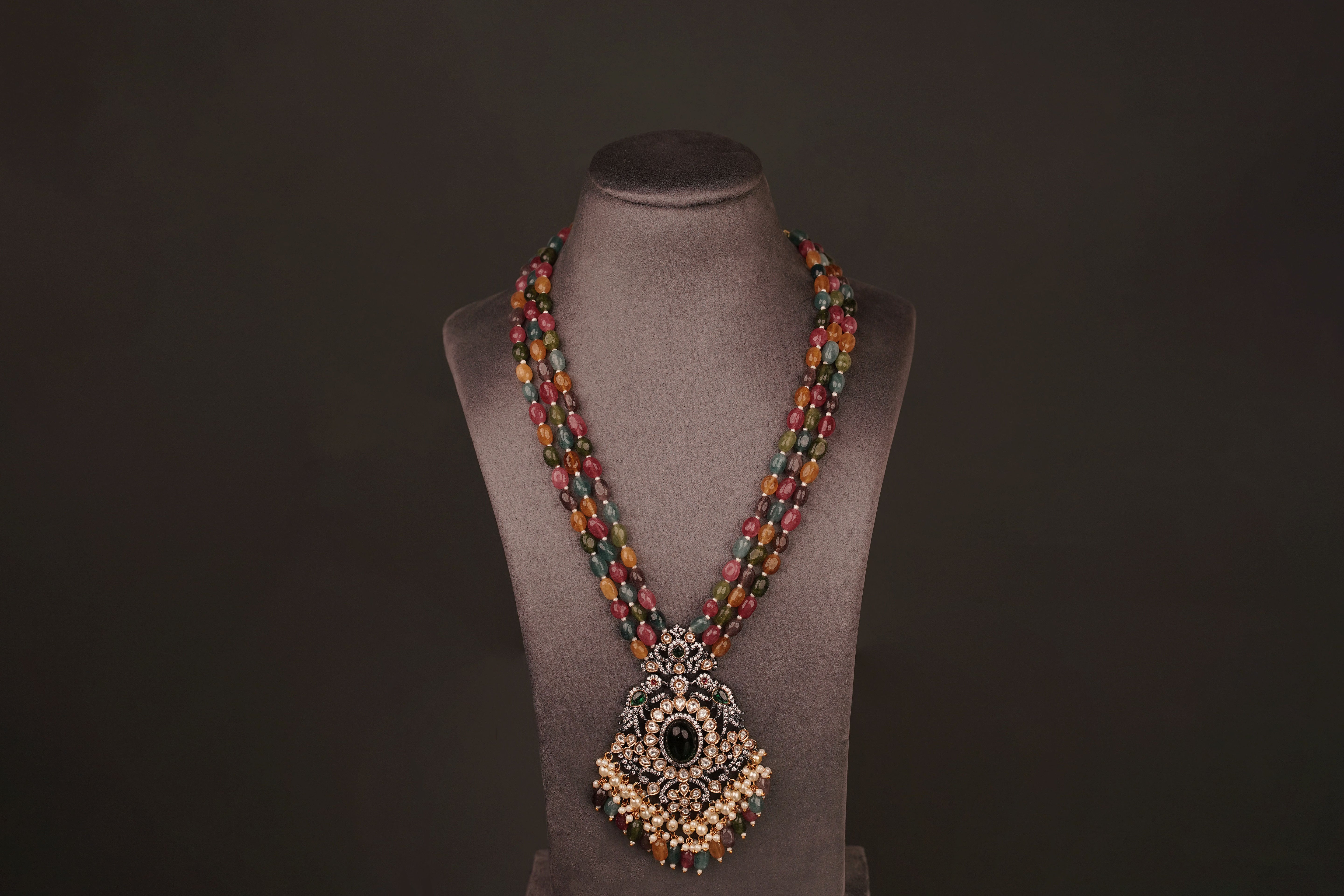 Akriti statement Set(KL02) - Pure Allure