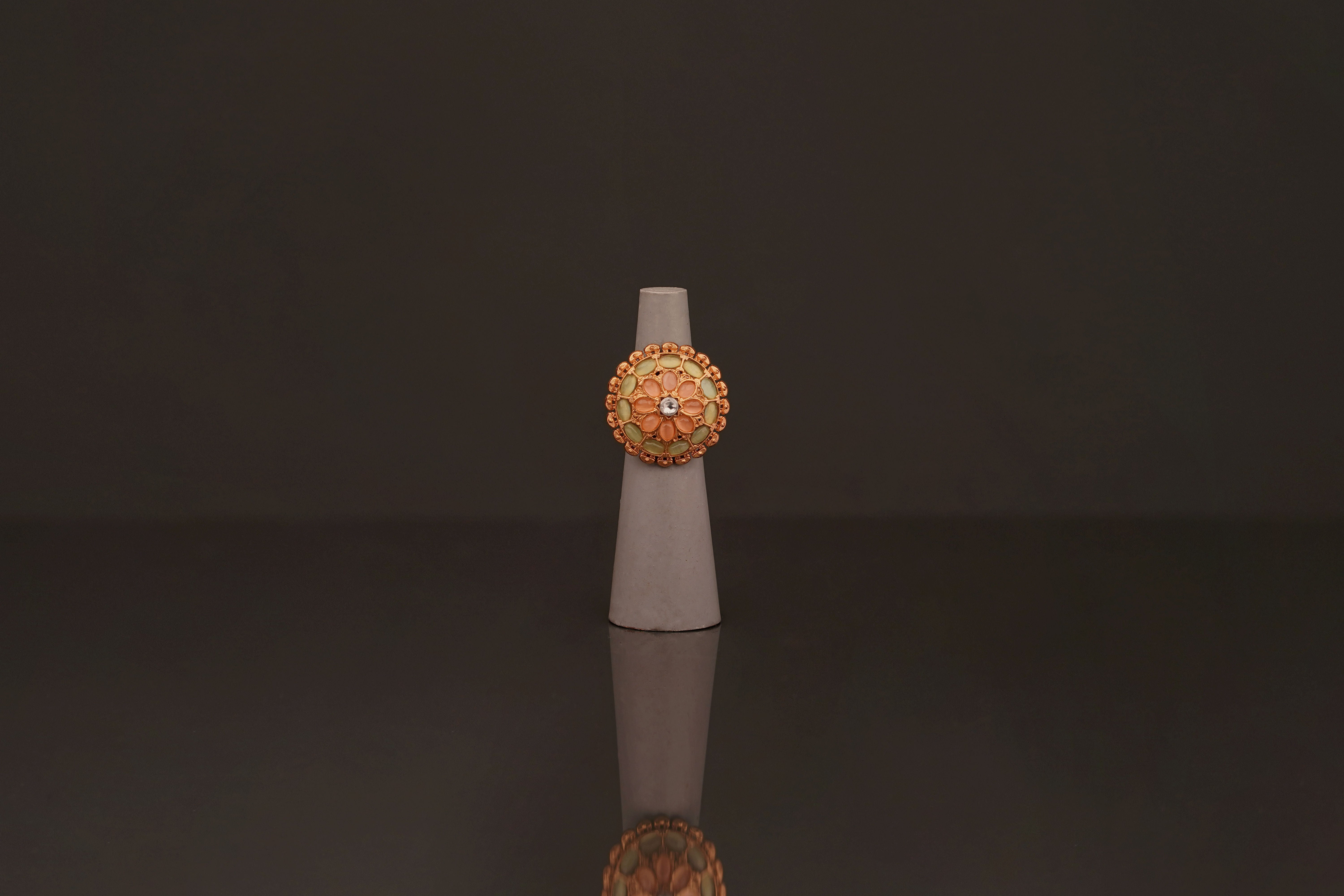 Manekha Ring(KR79) - Pure Allure