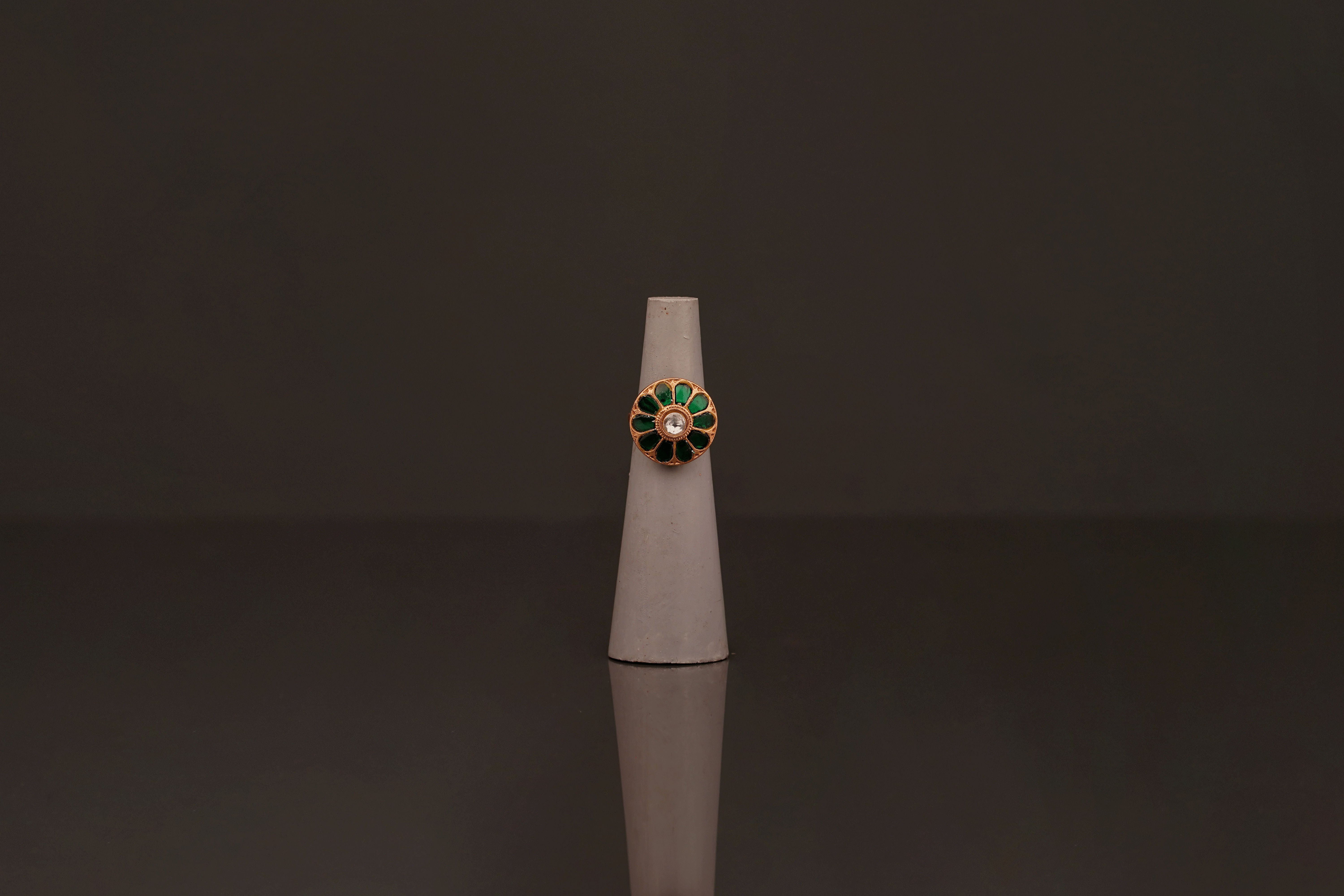 Sajna Ring (KR80) - Pure Allure
