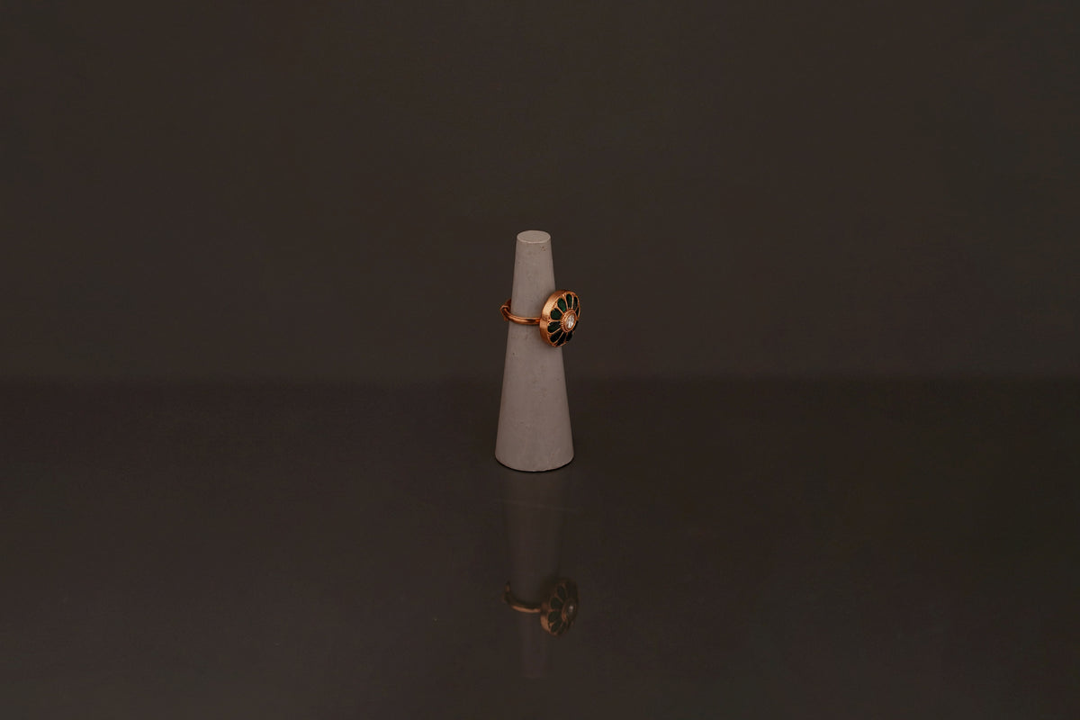 Sajna Ring (KR80) - Pure Allure