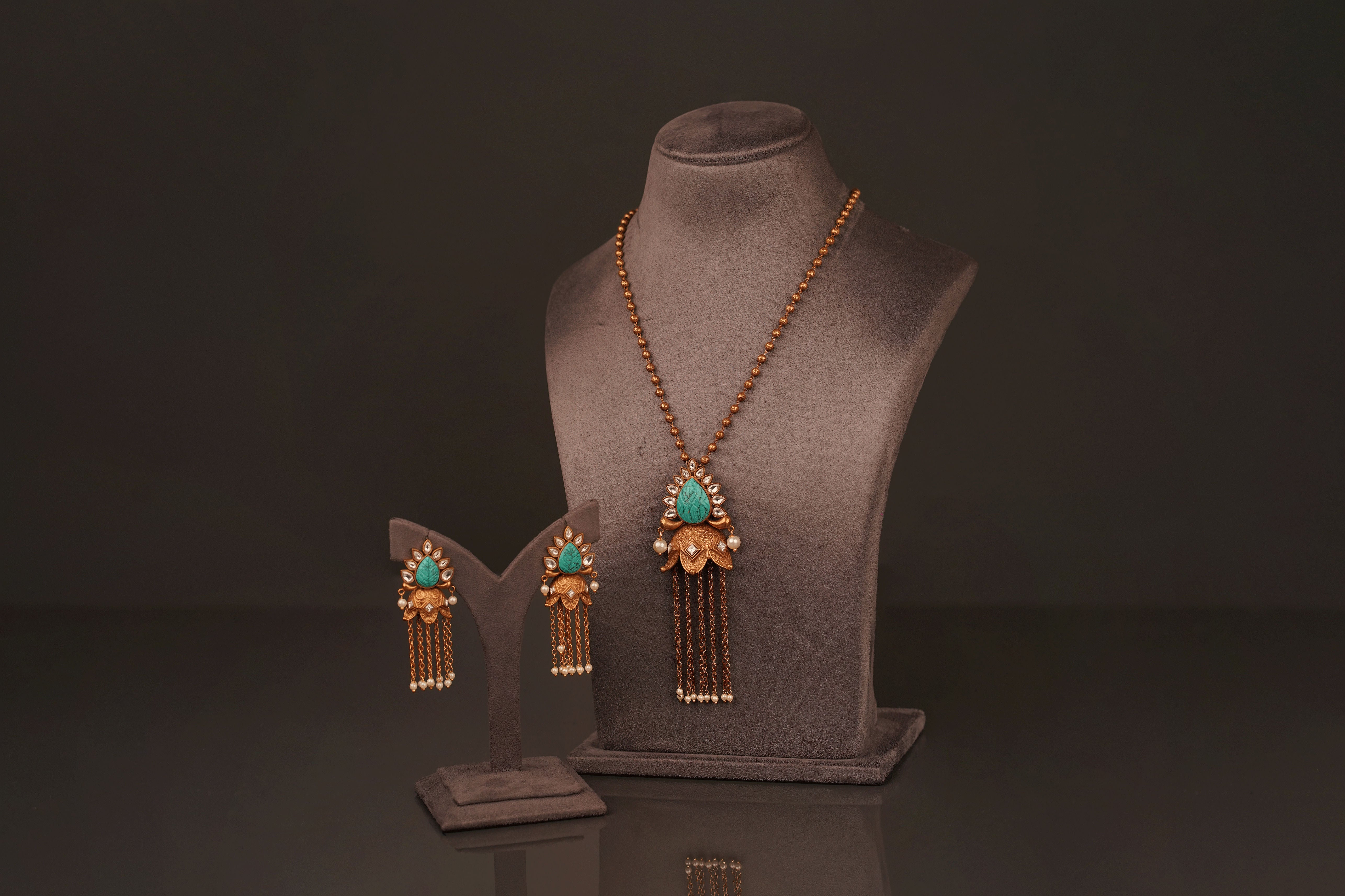 Jainy Statement Longchain Set(L27) - Pure Allure