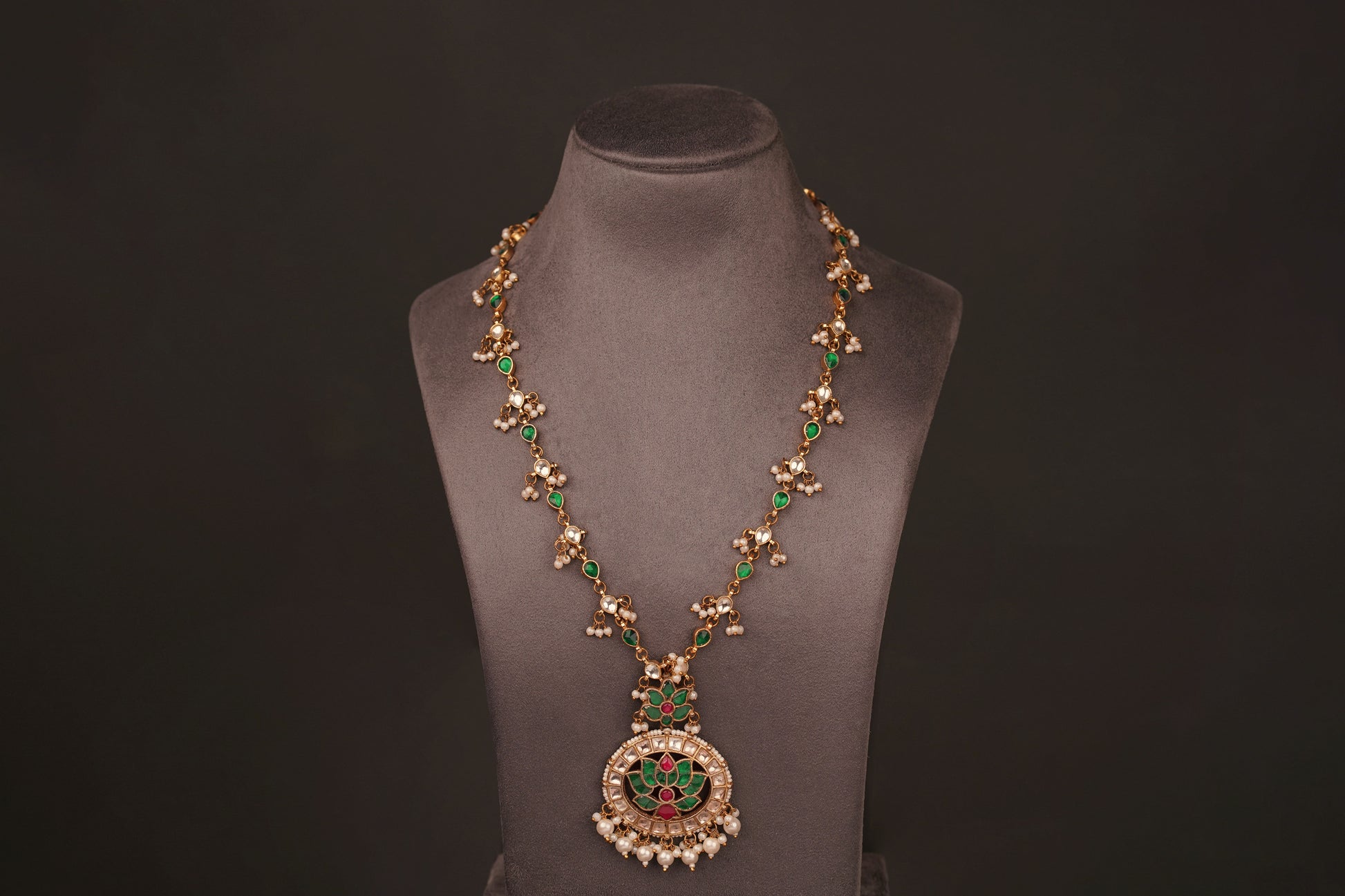 Aryanvi Longchain(KL19) - Pure Allure