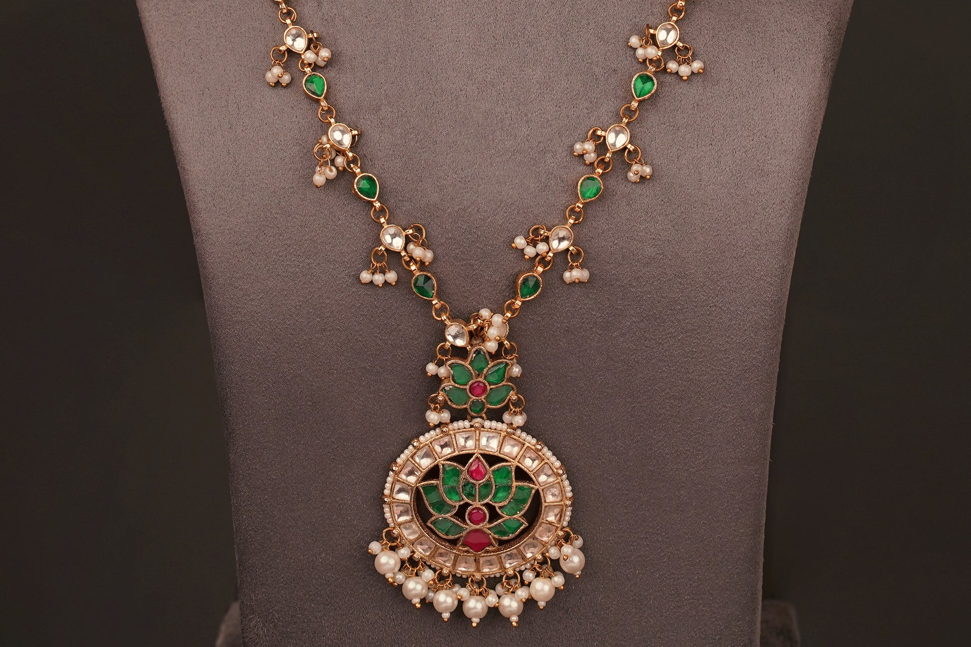 Aryanvi Longchain(KL19) - Pure Allure