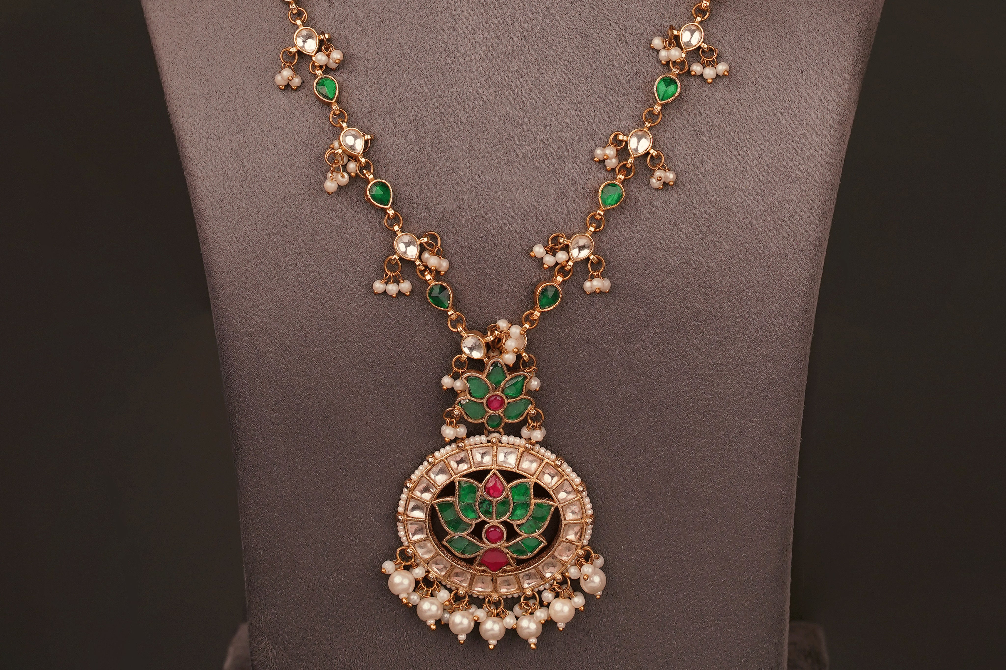 Aryanvi Longchain(KL19) - Pure Allure