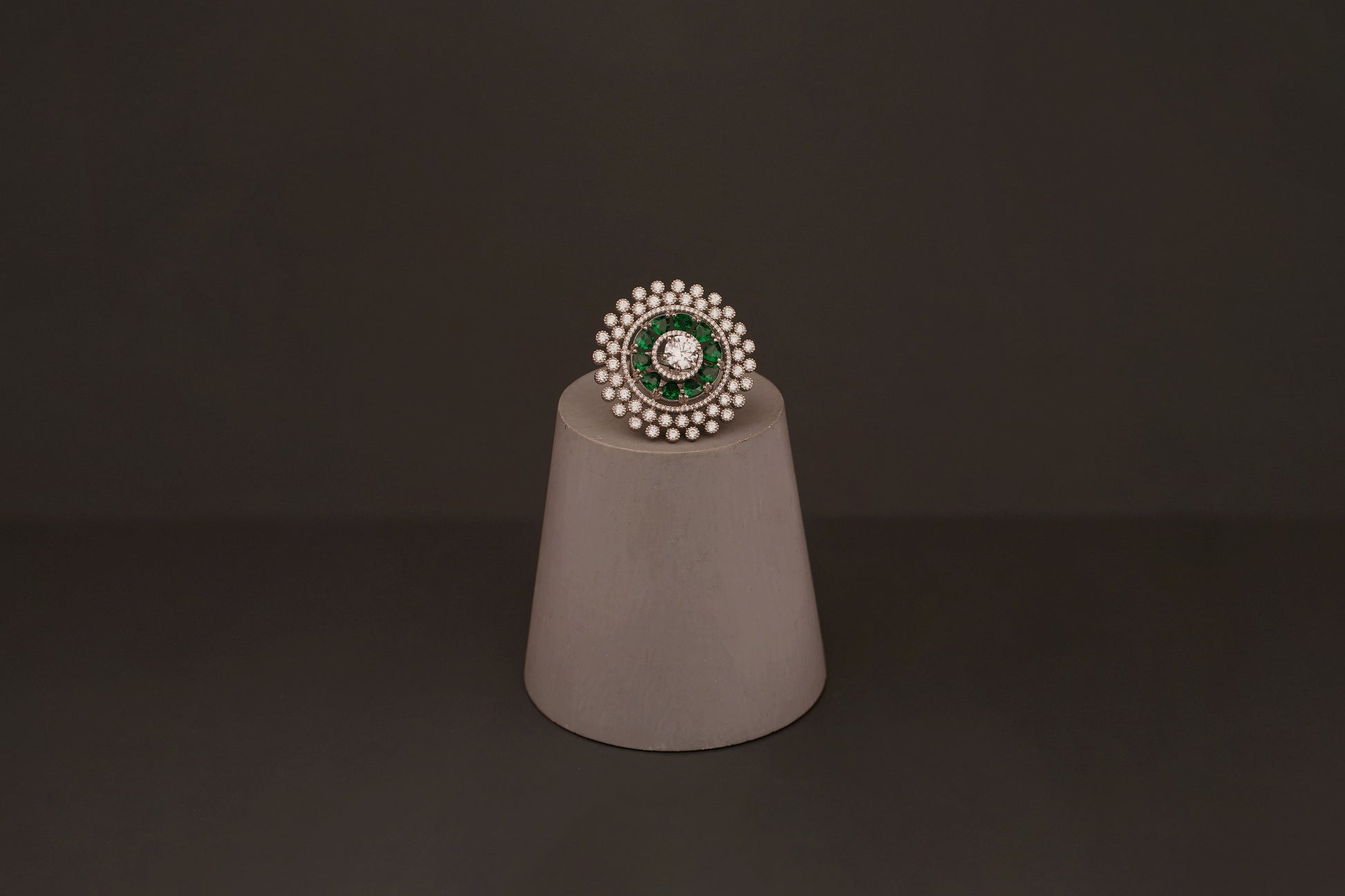 Nerin Finger Ring (ZR16) - Pure Allure