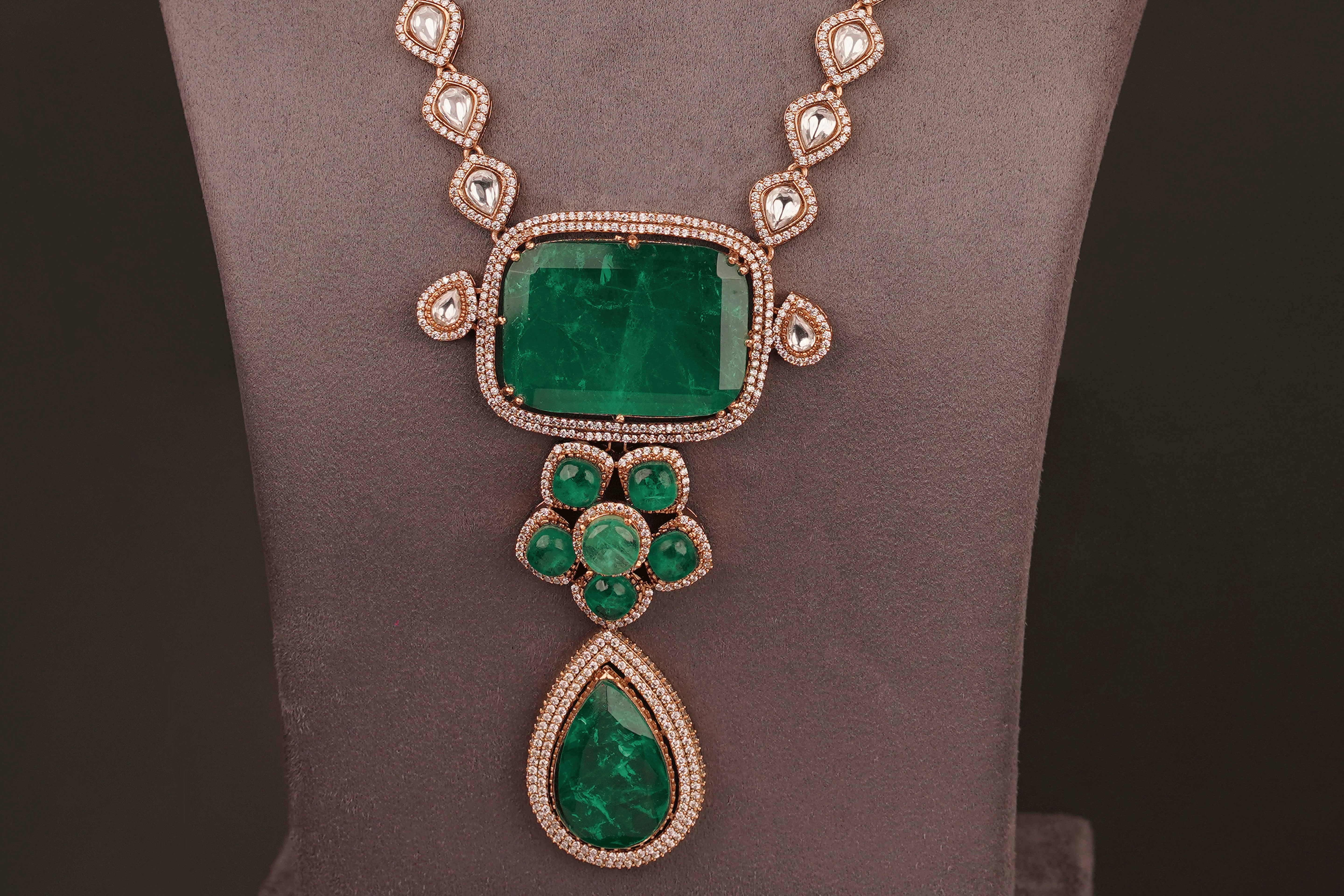 Pankhuri Statement set(L41) - Pure Allure