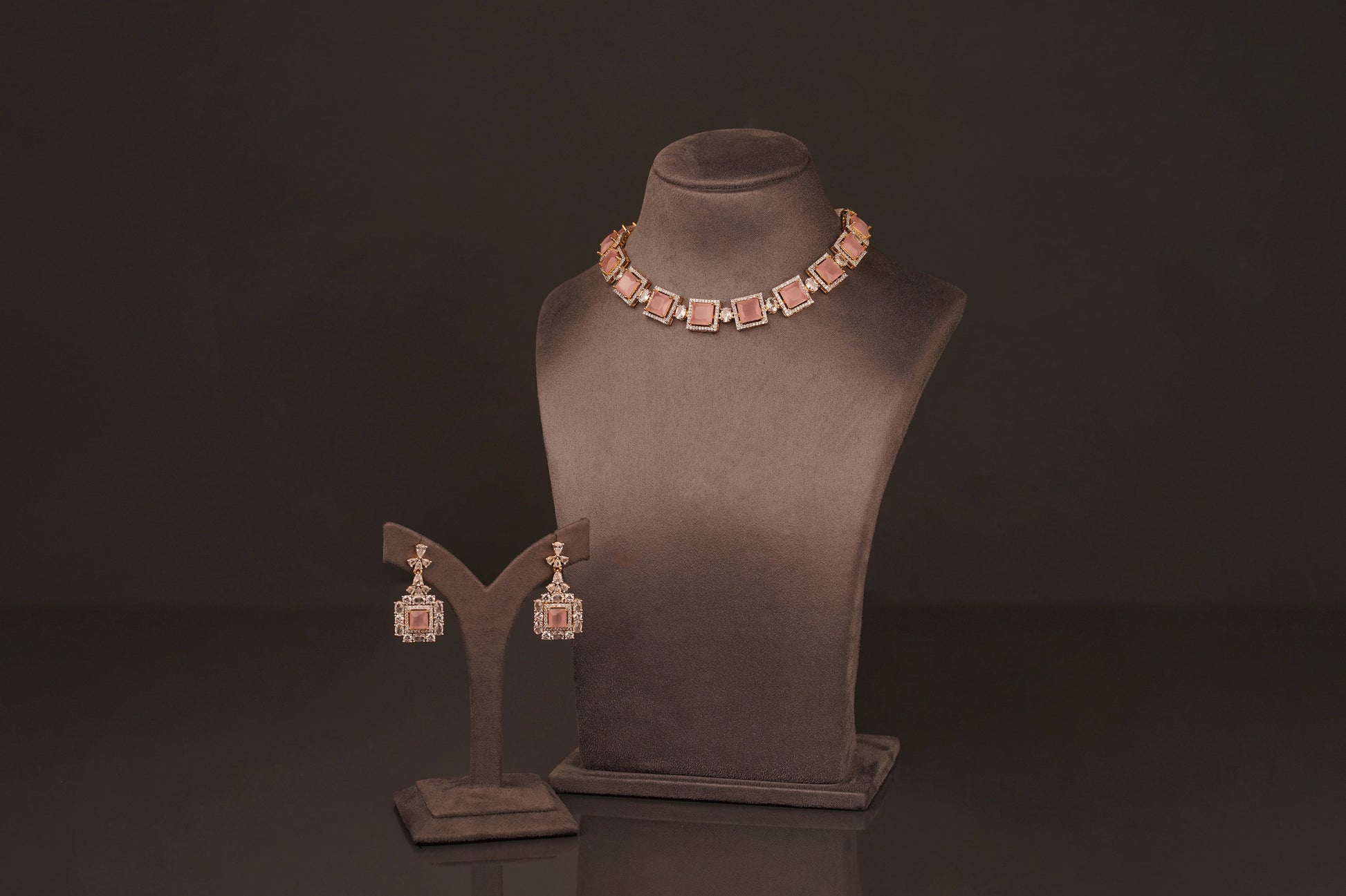 Jessin Necklace set(ZN20) - Pure Allure
