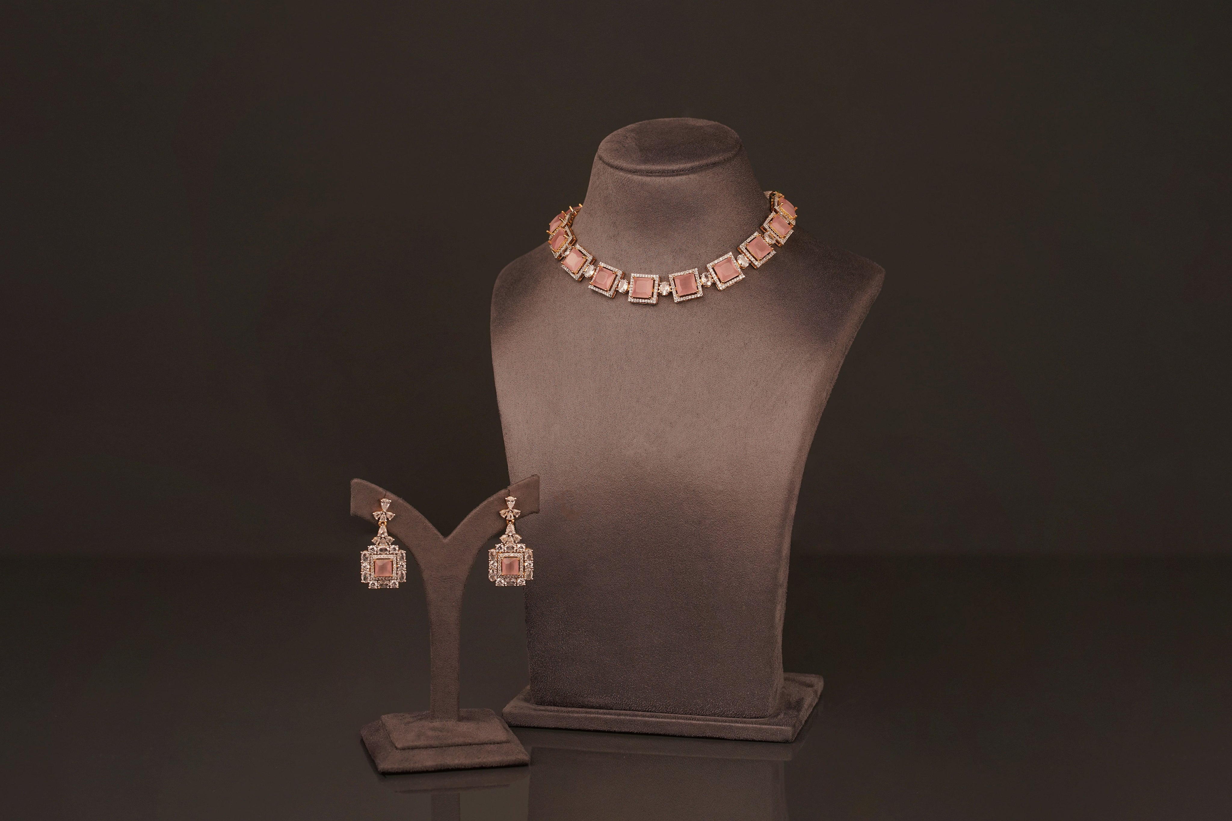 Jessin Necklace set(ZN20) - Pure Allure
