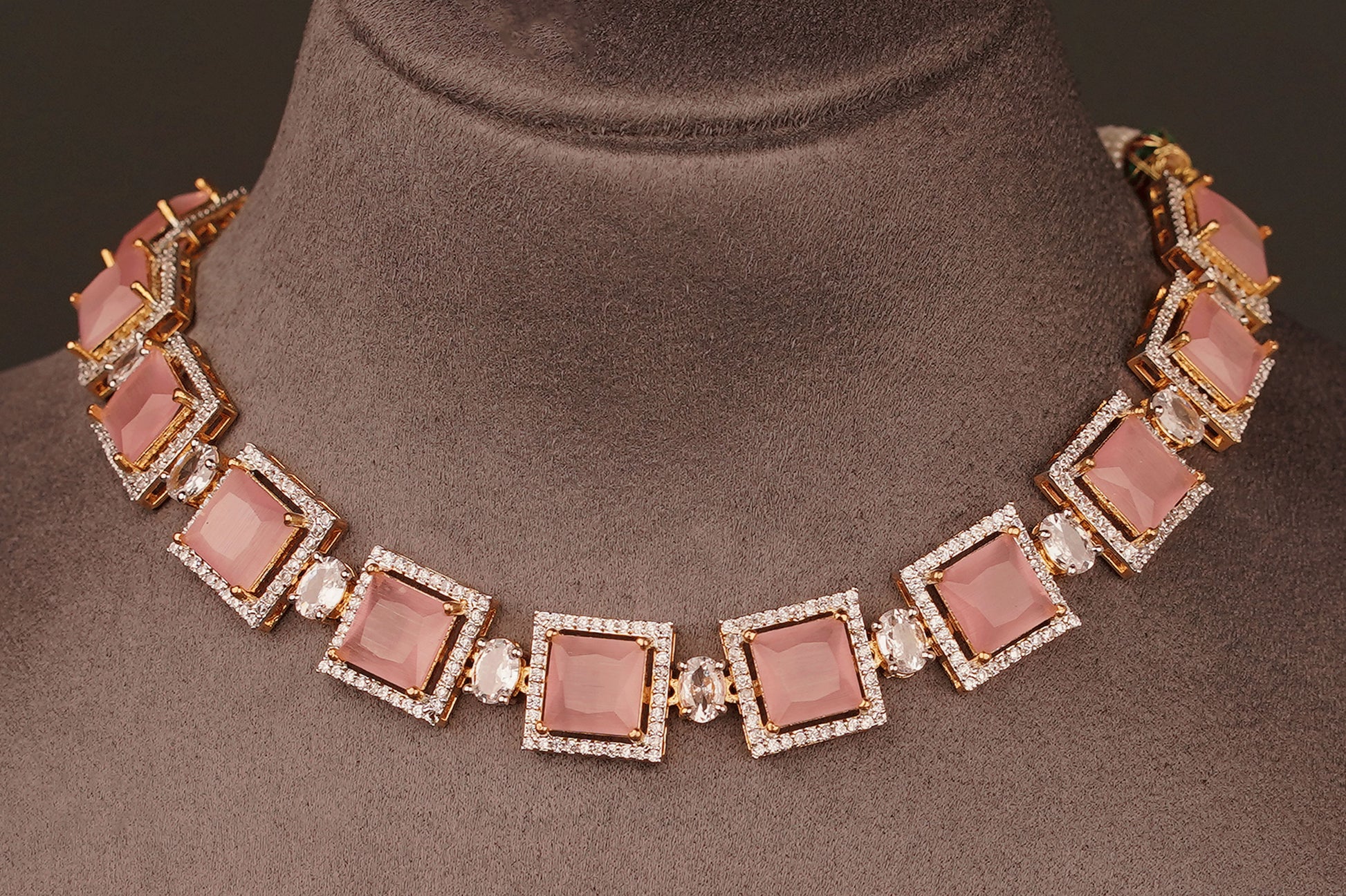 Jessin Necklace set(ZN20) - Pure Allure