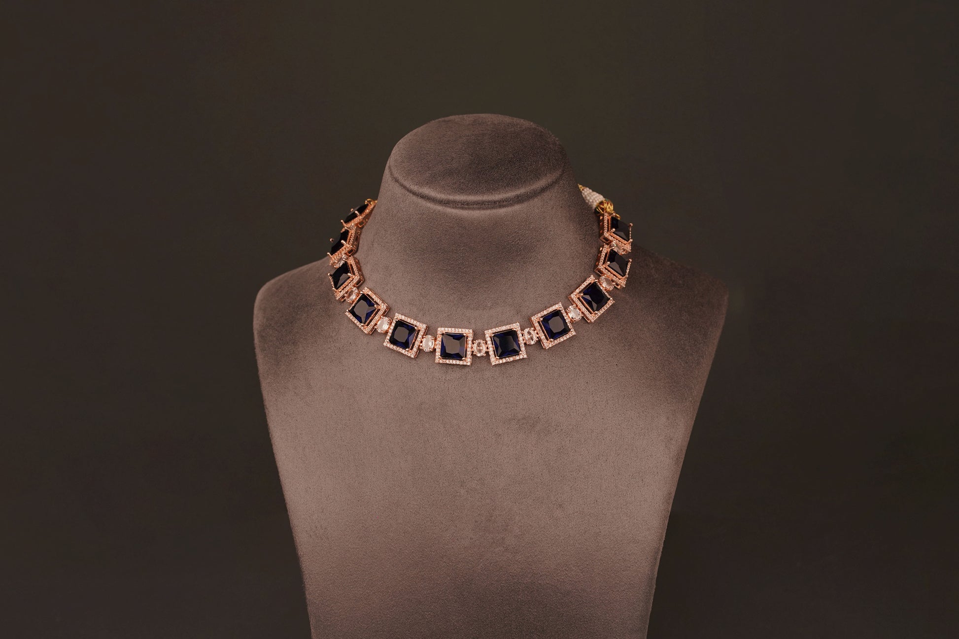 Delna Necklace set(ZN19) - Pure Allure