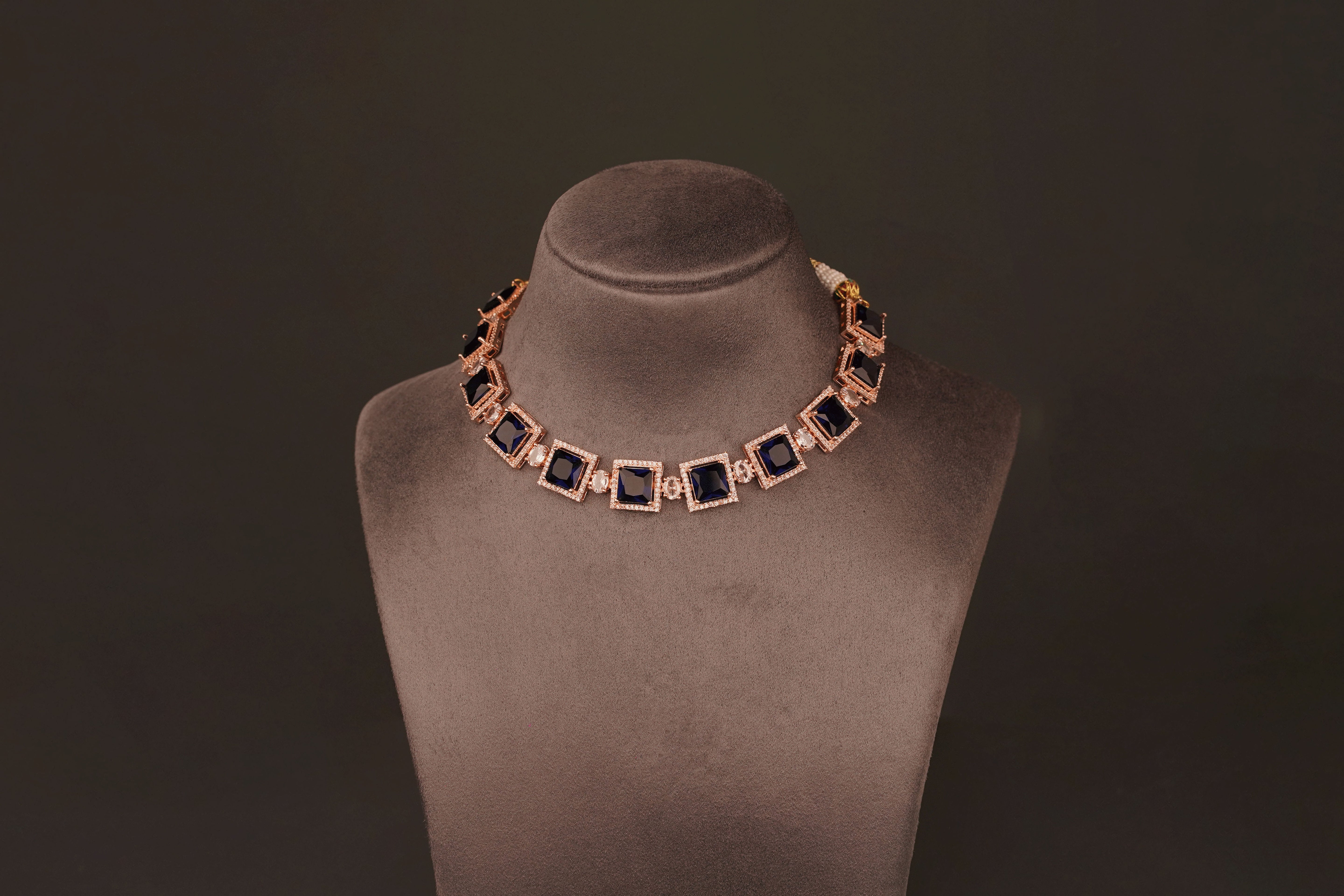 Delna Necklace set(ZN19) - Pure Allure