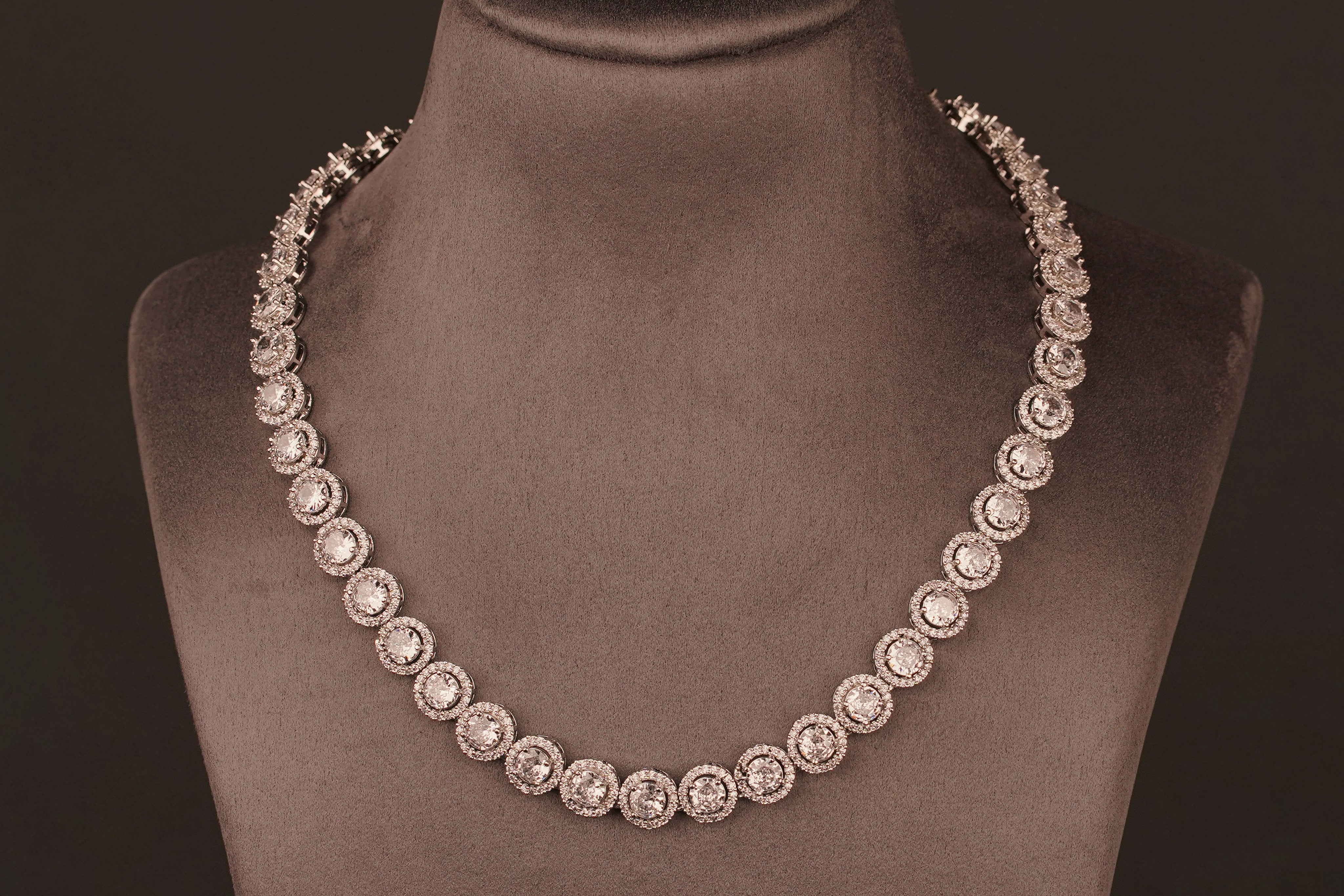 Karen Longchain Set(ZL03) - Pure Allure