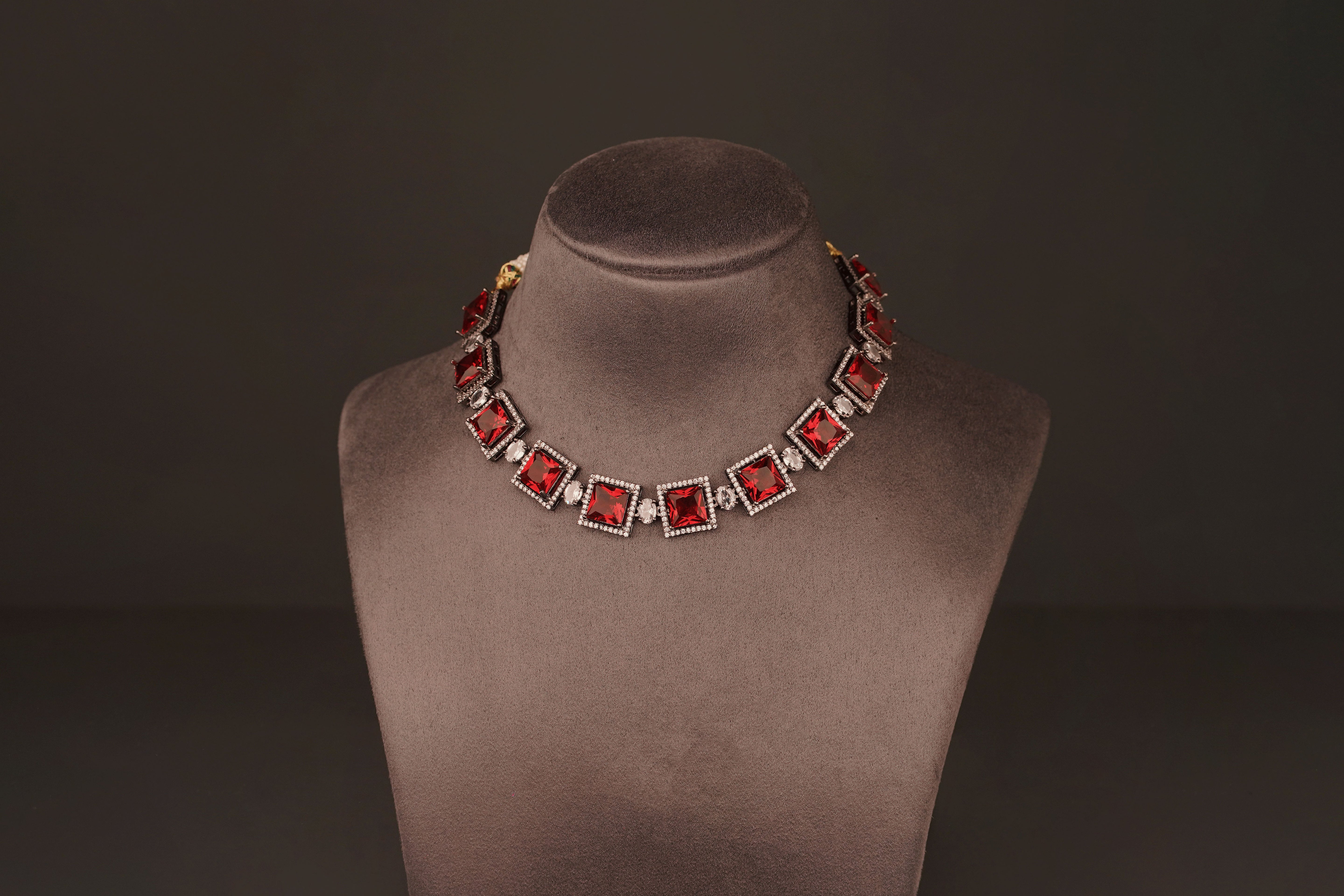 Laya Necklace set(ZN21) - Pure Allure