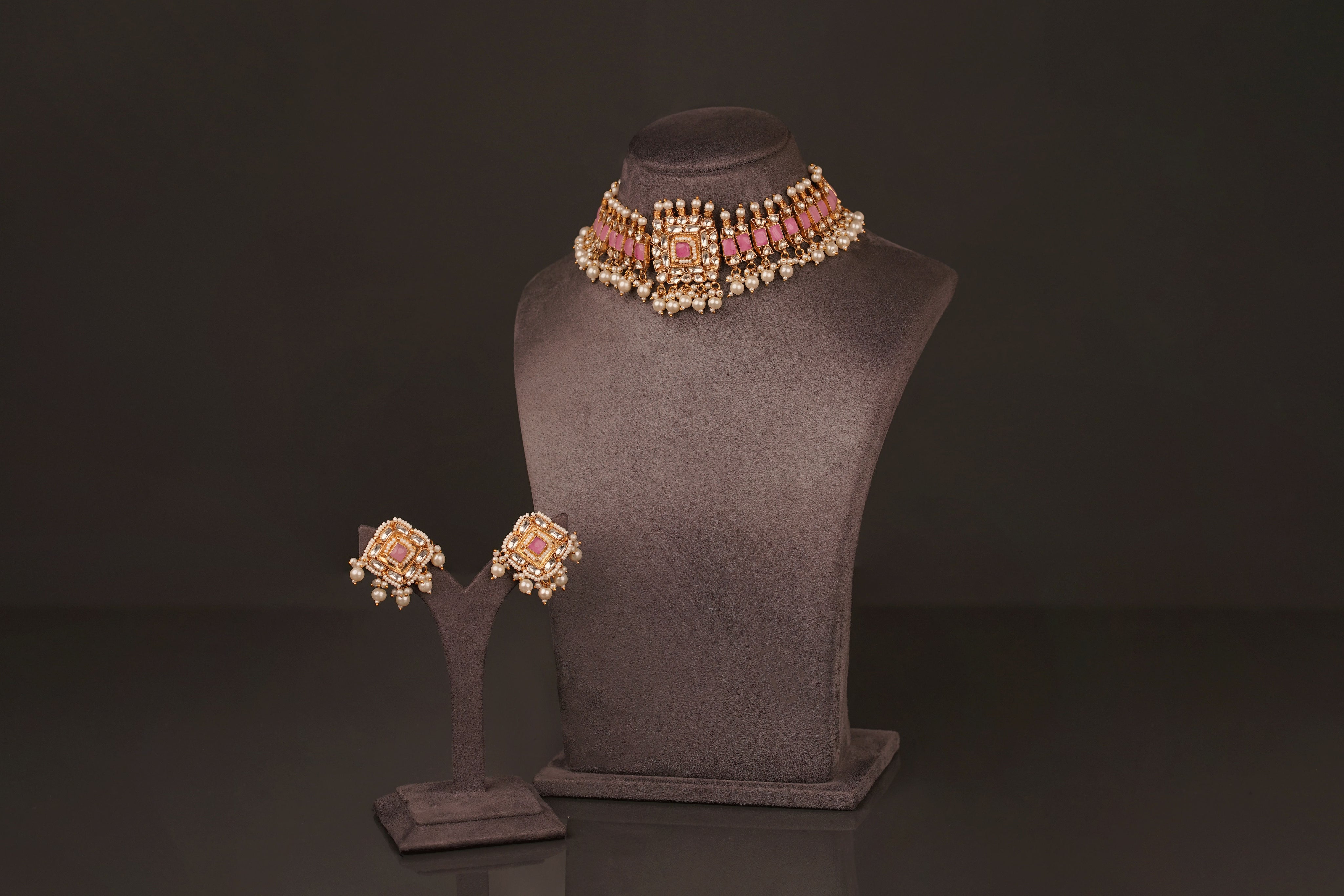 Saina Kundan Choker Set(KC18) - Pure Allure