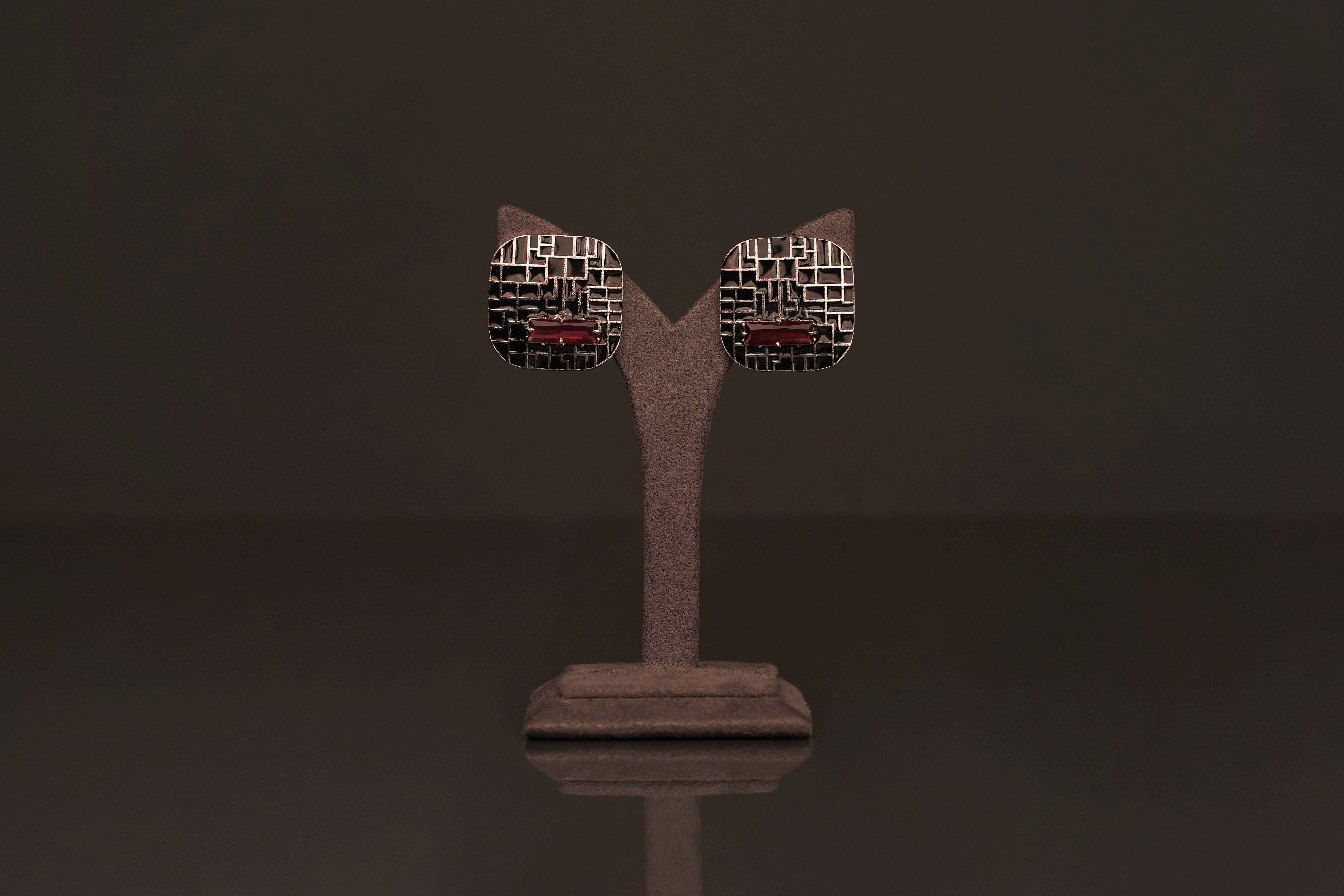 Alet Earstud(E119) - Pure Allure