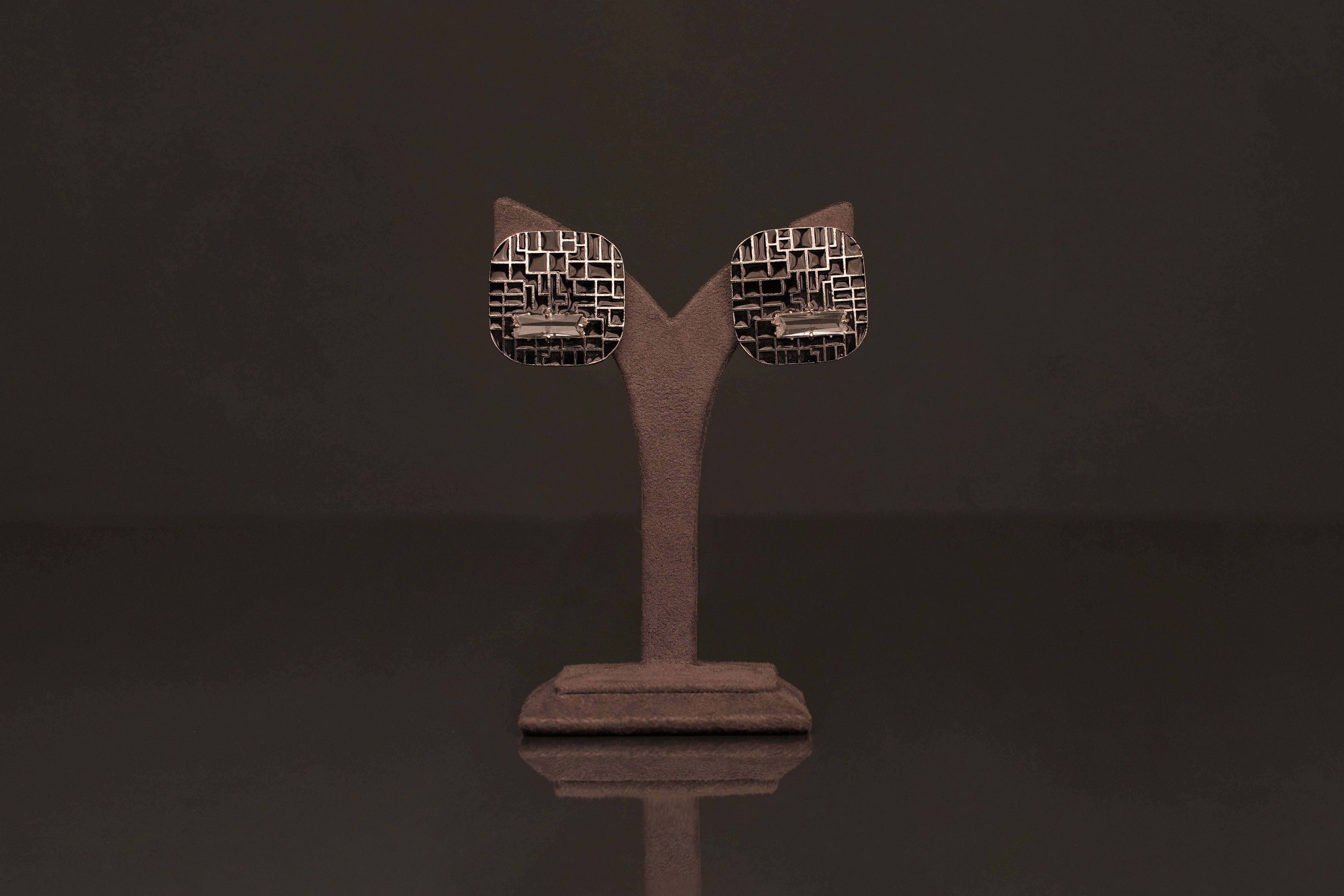 Alet Earstud(E118) - Pure Allure