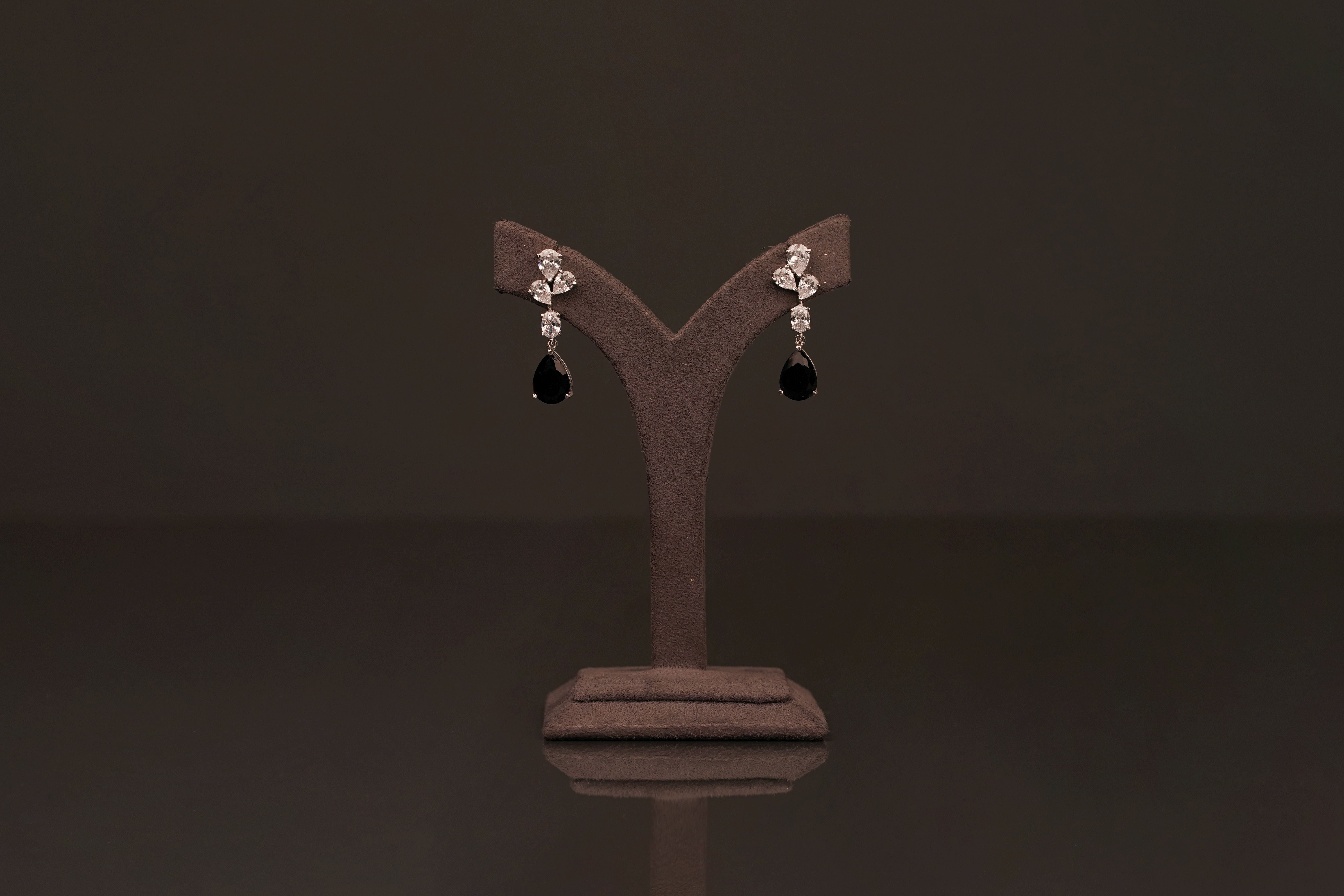 Tessa earring(E105) - Pure Allure