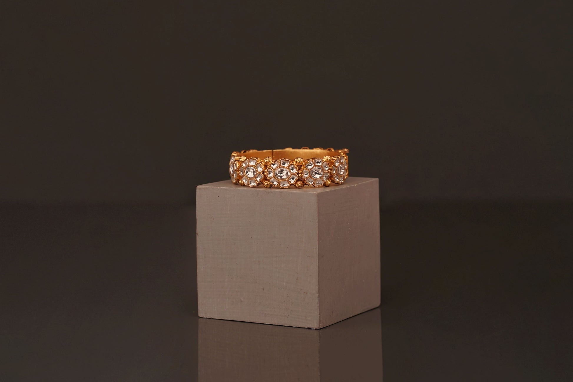 Suchitra Bangle (B102) - Pure Allure
