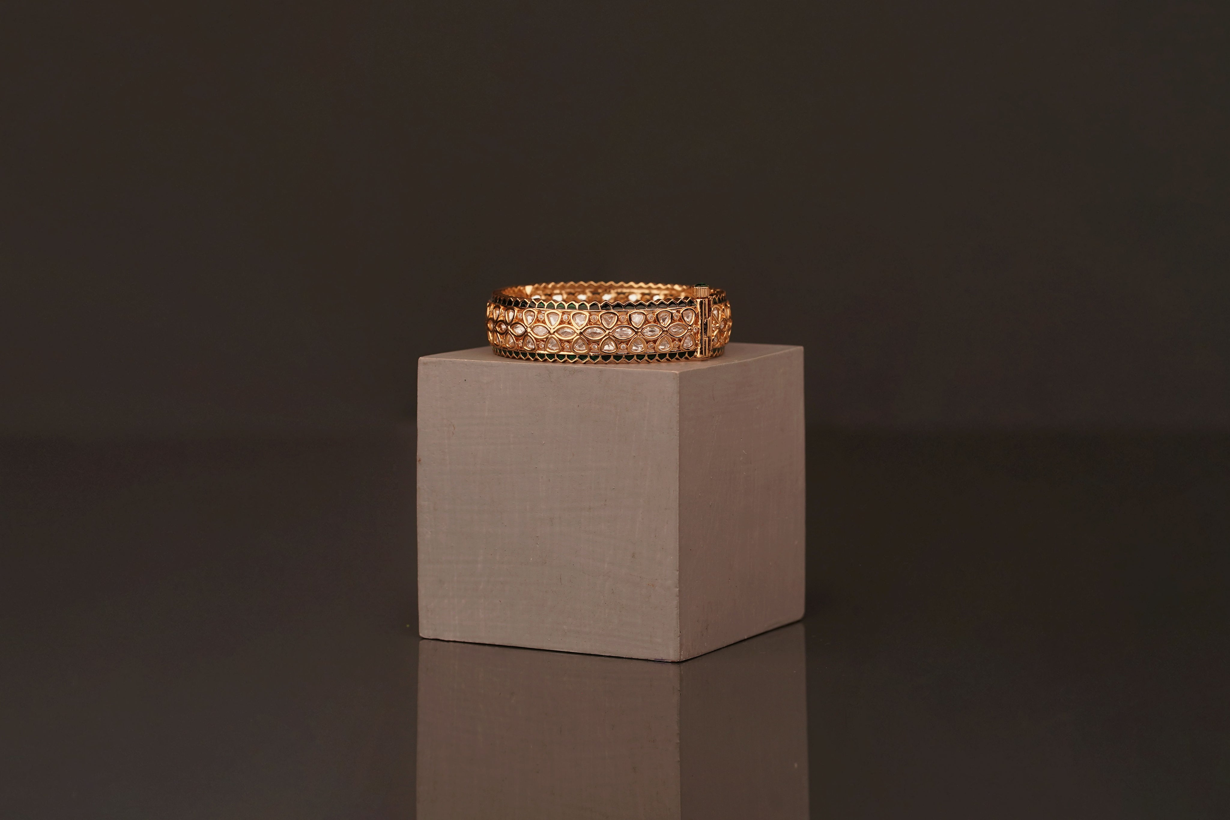 Aswani Bangle(B28) - Pure Allure
